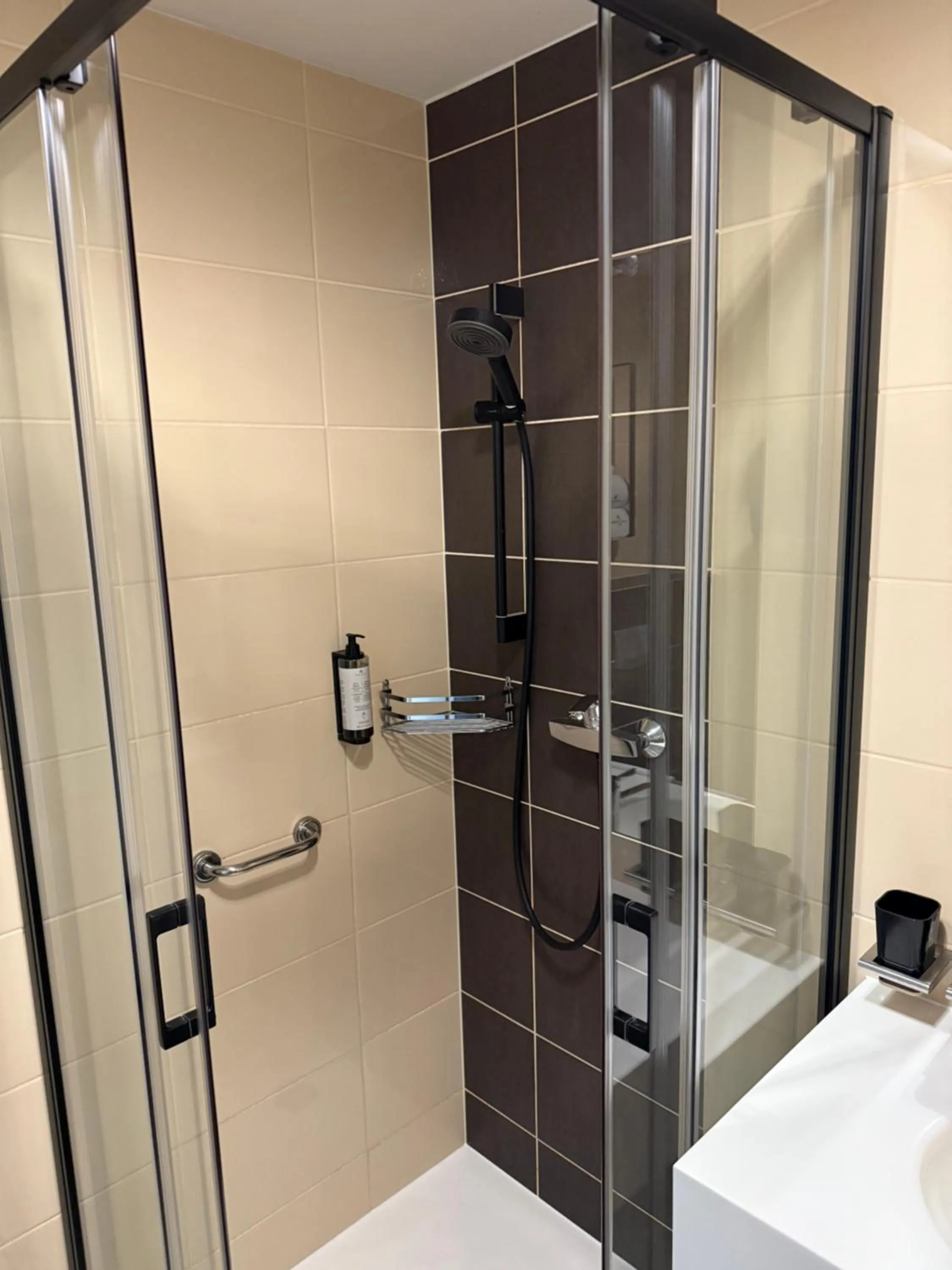 Premium Twin Room in Grape Town Hotel - Park79