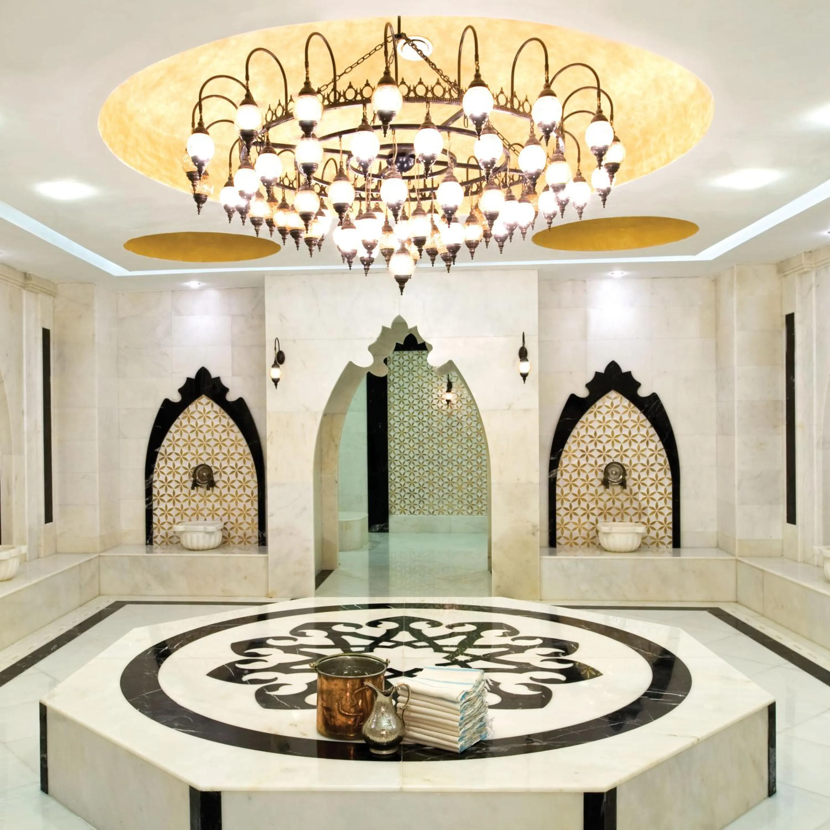 Public Bath in Paloma Pasha