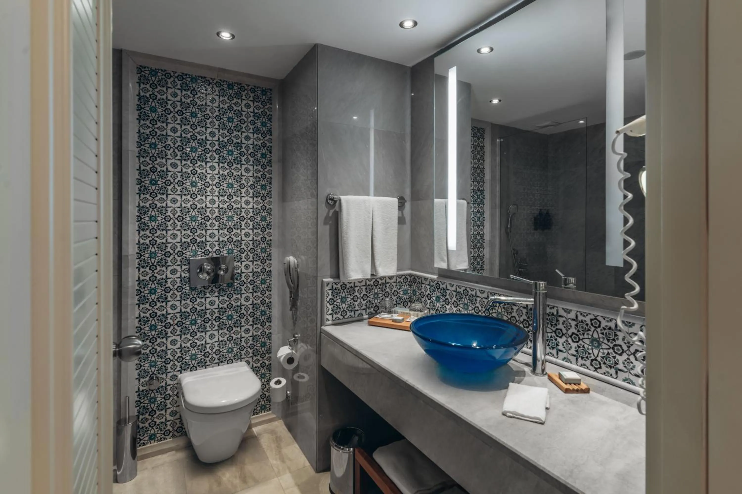 Bathroom in Paloma Pasha