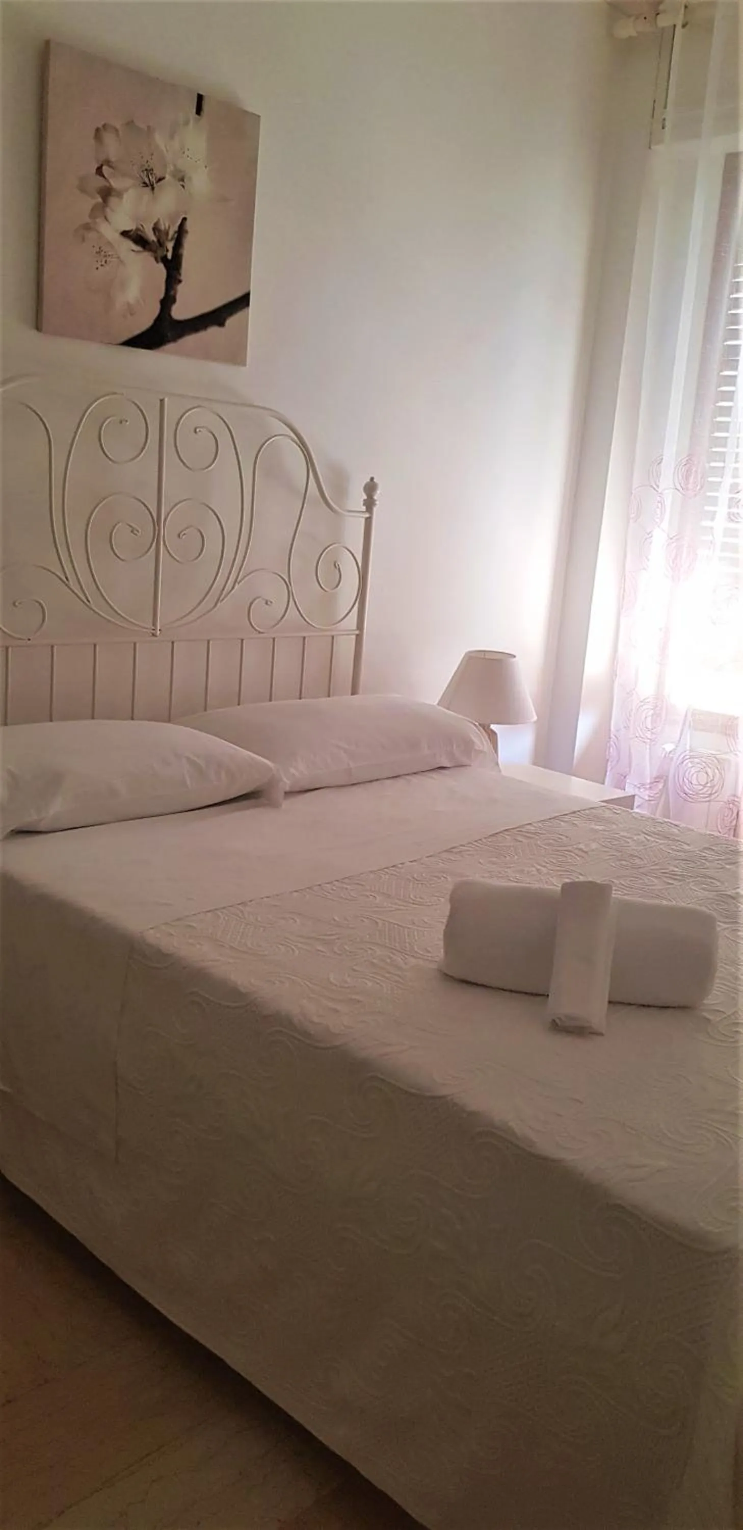 Bed in Hotel Provenza