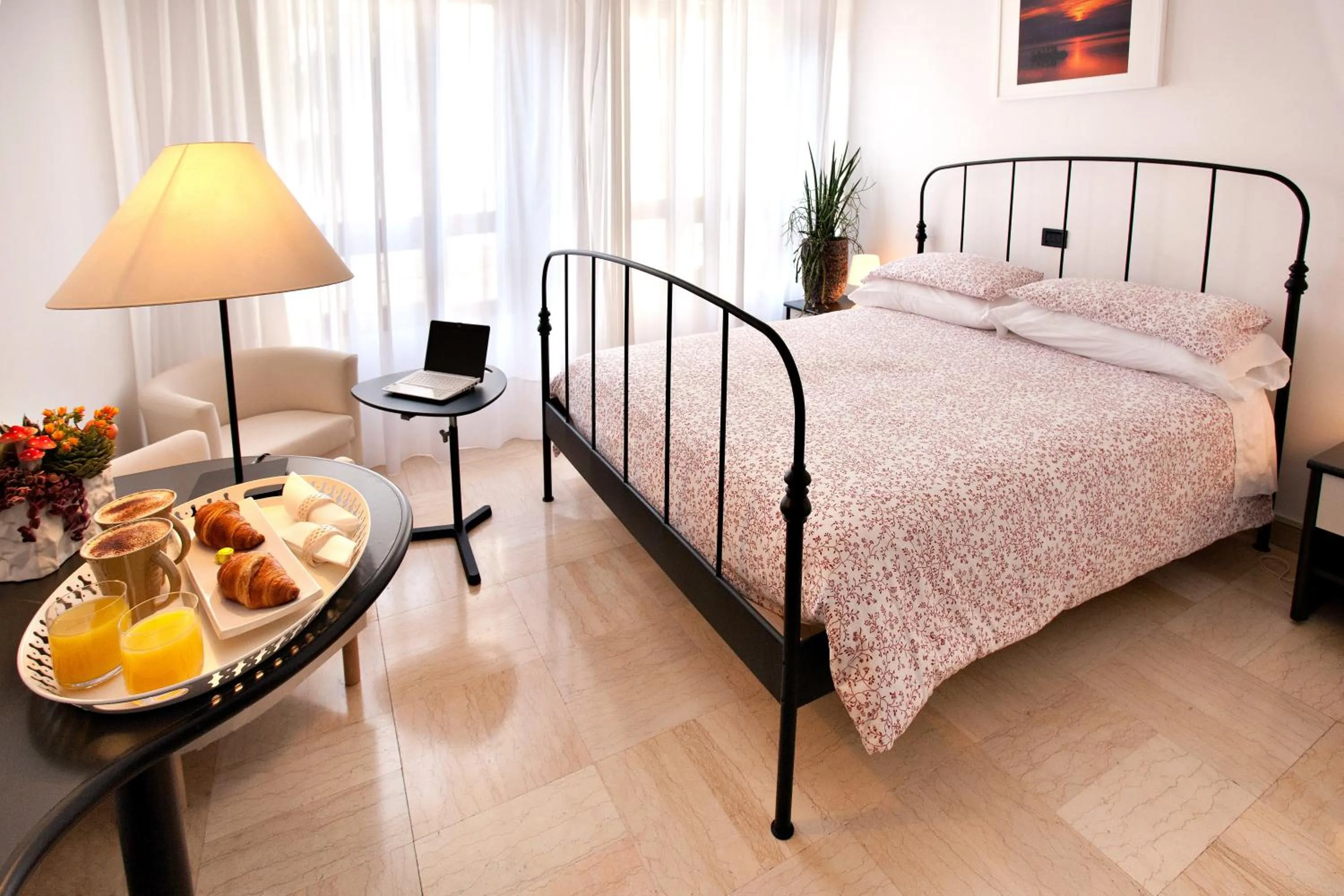 Bed in Hotel Provenza