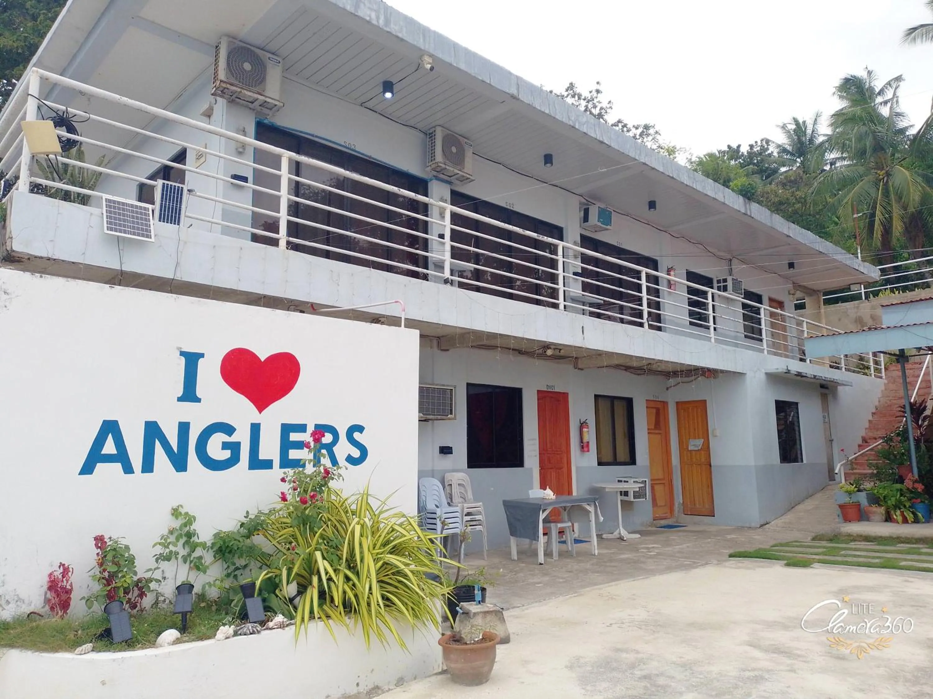 Angler's Hub & Resort Oslob