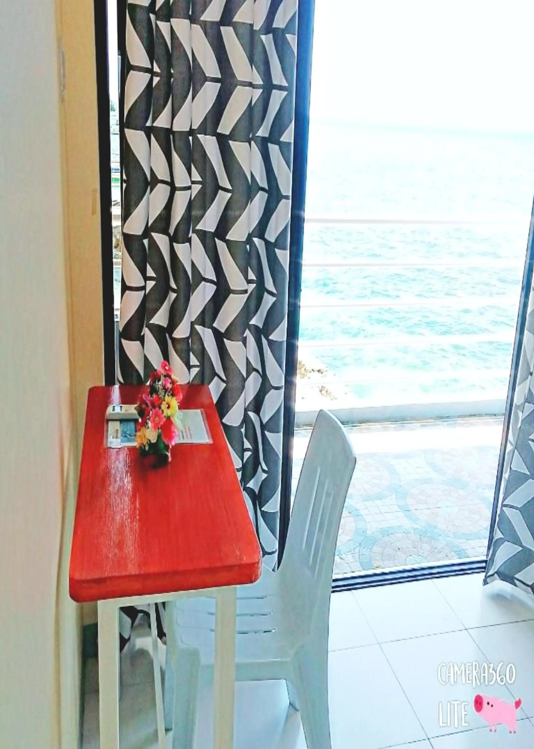 Seating area in Angler's Hub & Resort Oslob