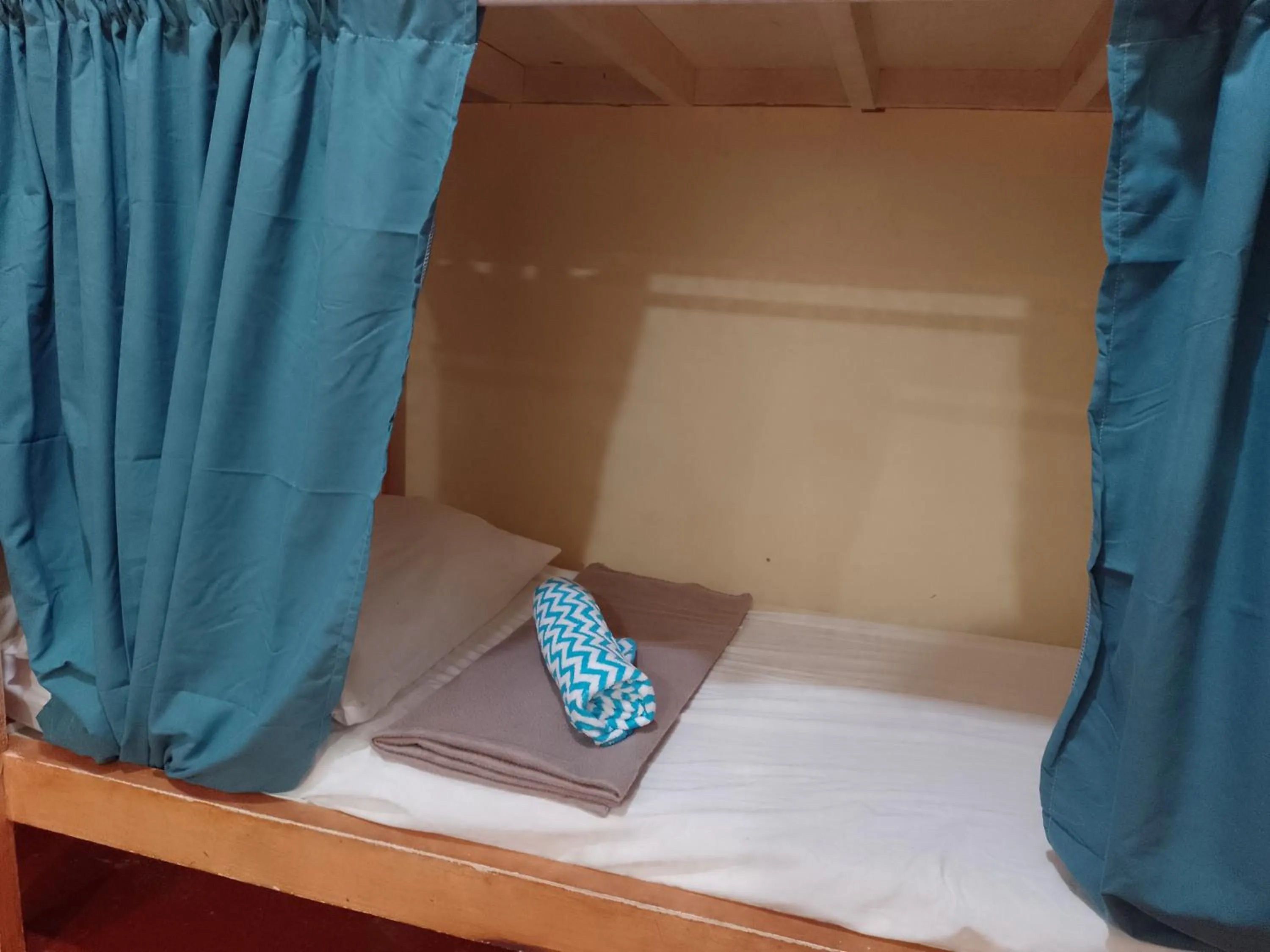 Bed in Angler's Hub & Resort Oslob