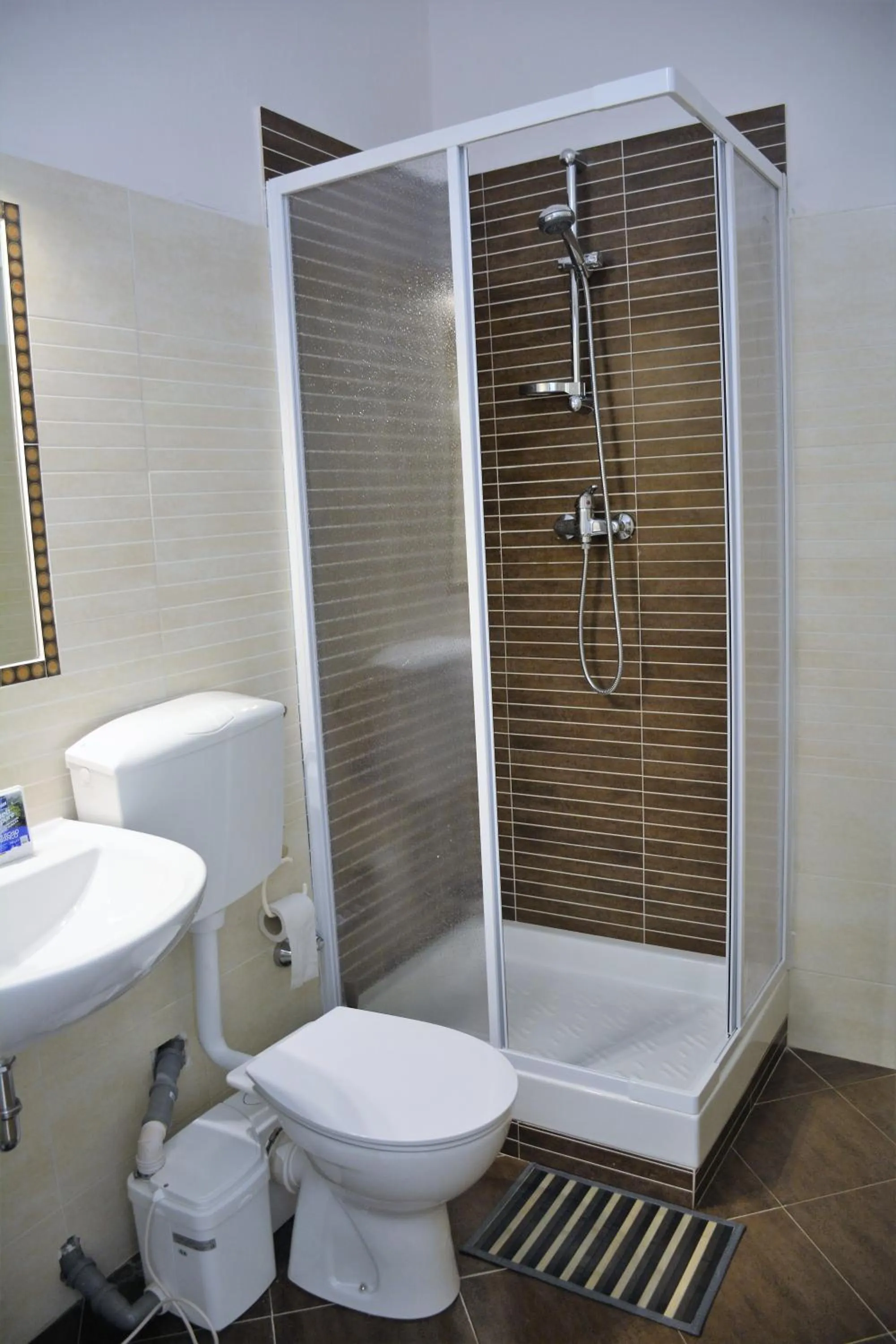 Shower in Affittacamere LA MUSA