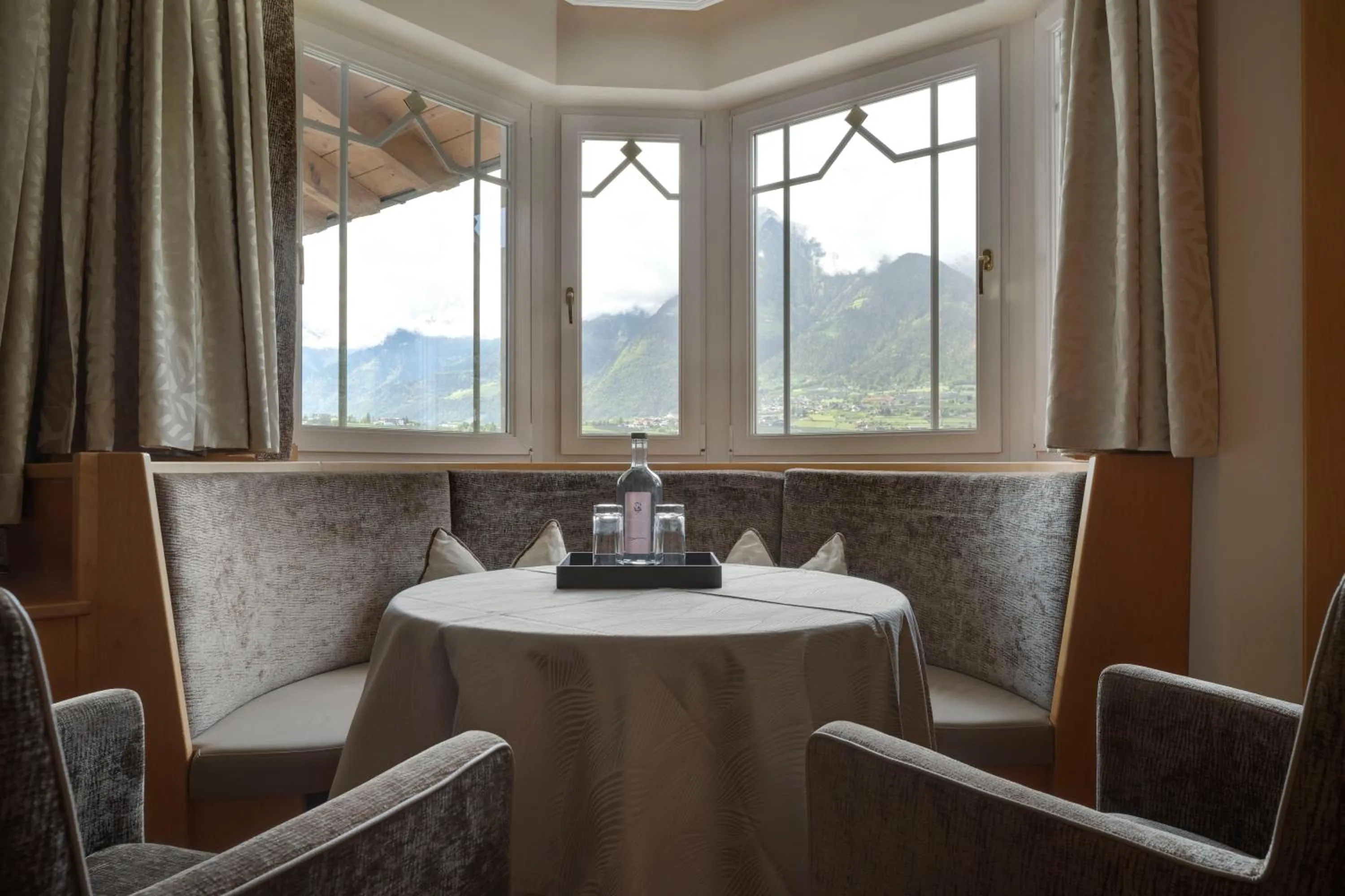 Seating area in Hotel Burggräflerhof