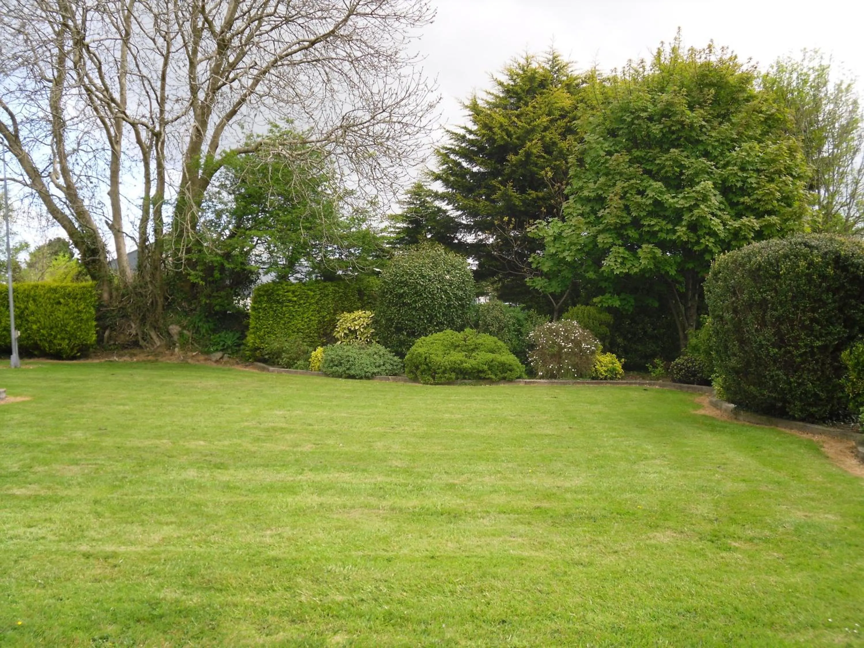 Garden view in The Horse and Hound Hotel