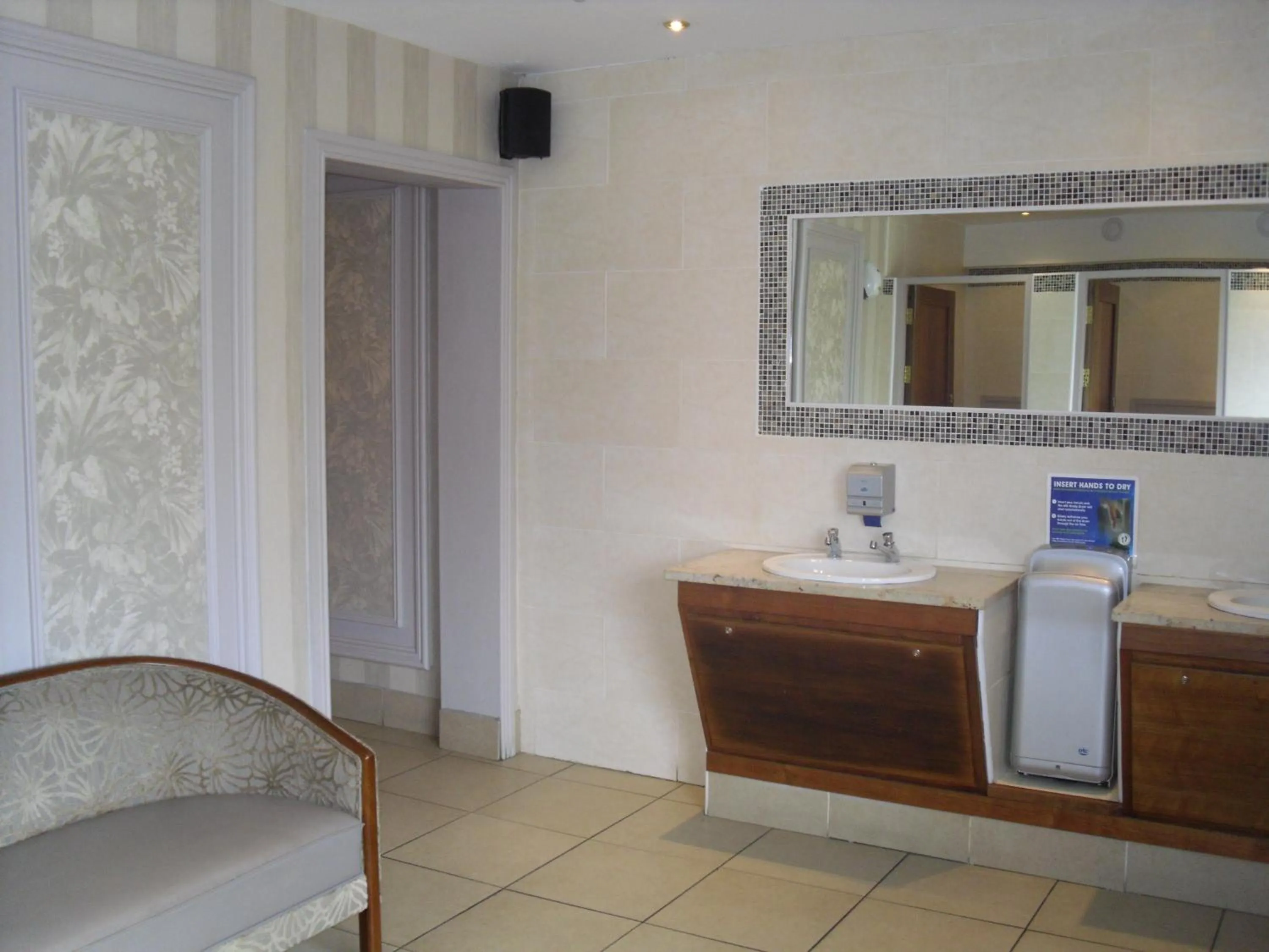 Bedroom in The Horse and Hound Hotel