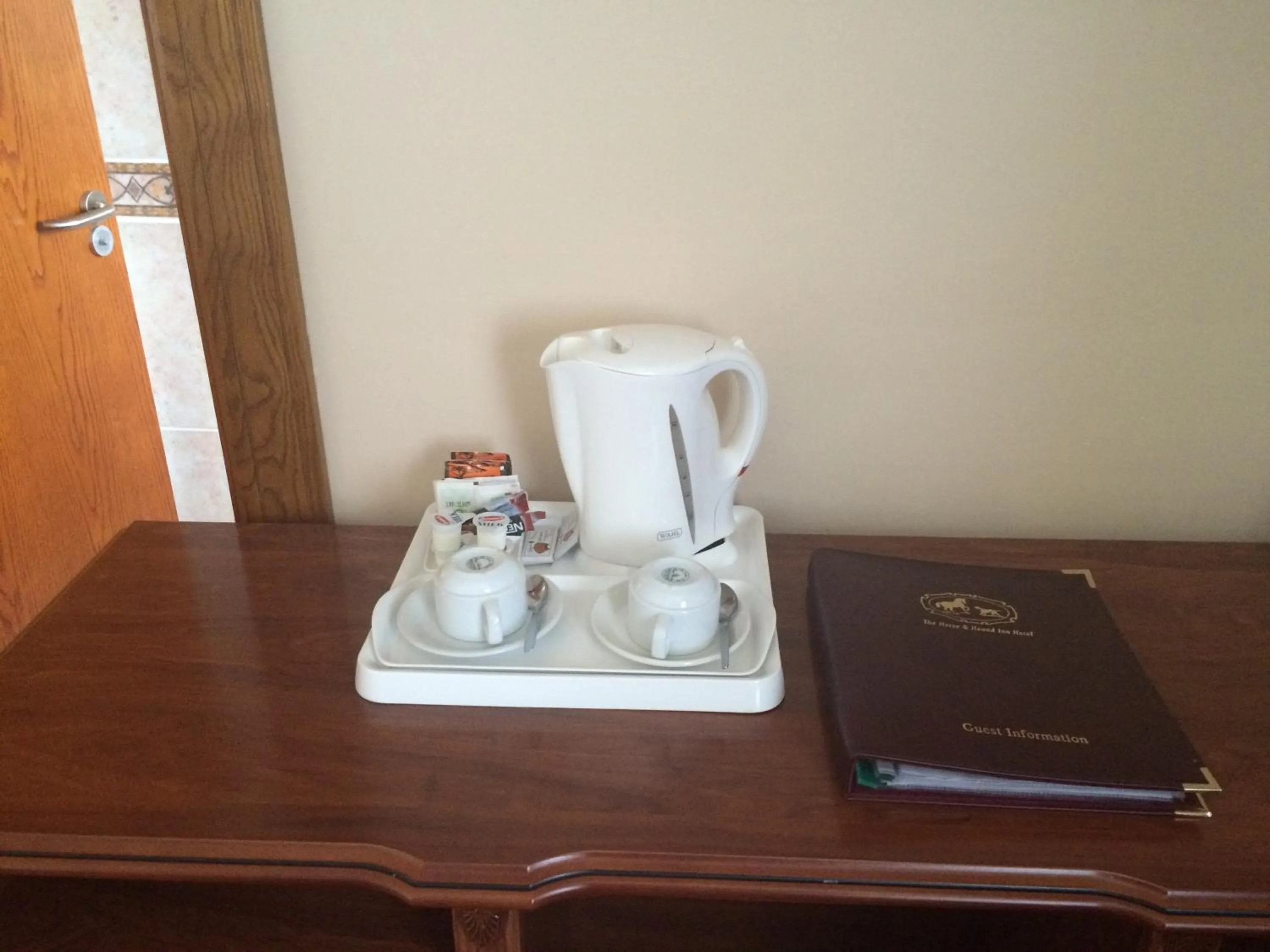Coffee/tea facilities in The Horse and Hound Hotel