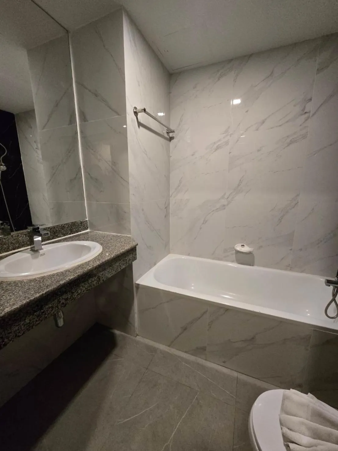 Toilet in Grand Tara Garden Thai Hotel