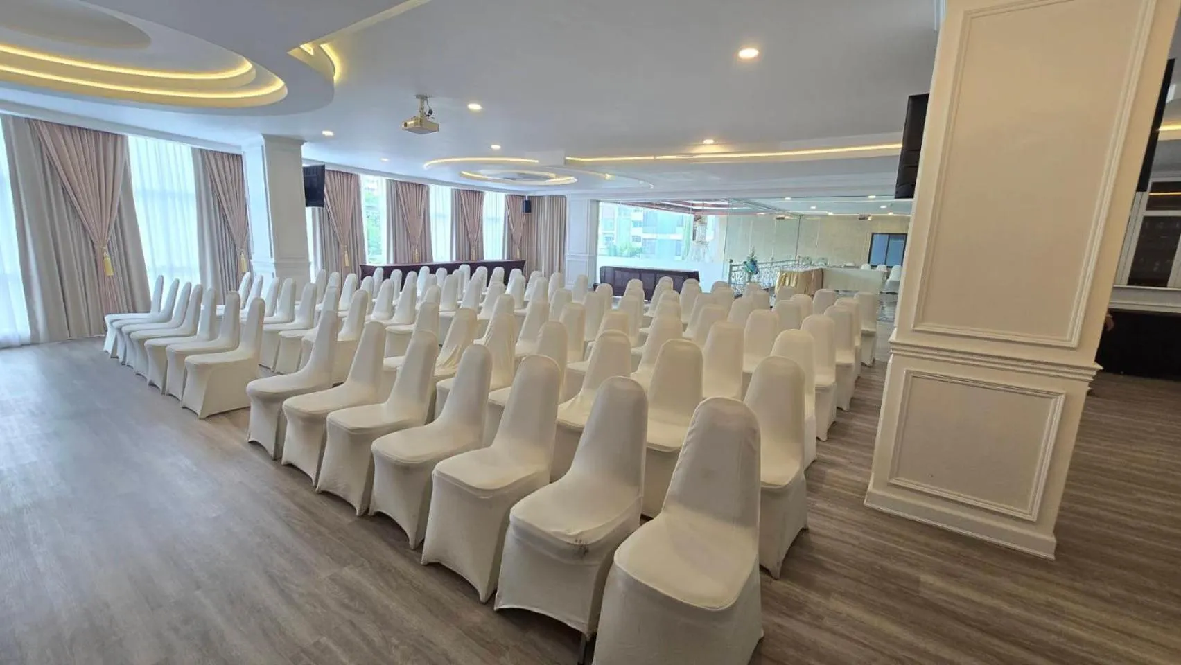 Meeting/conference room in Grand Tara Garden Thai Hotel