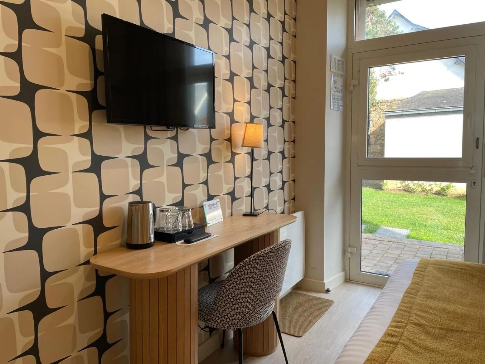 Balcony/Terrace in Hôtel Les Costans, The Originals Relais