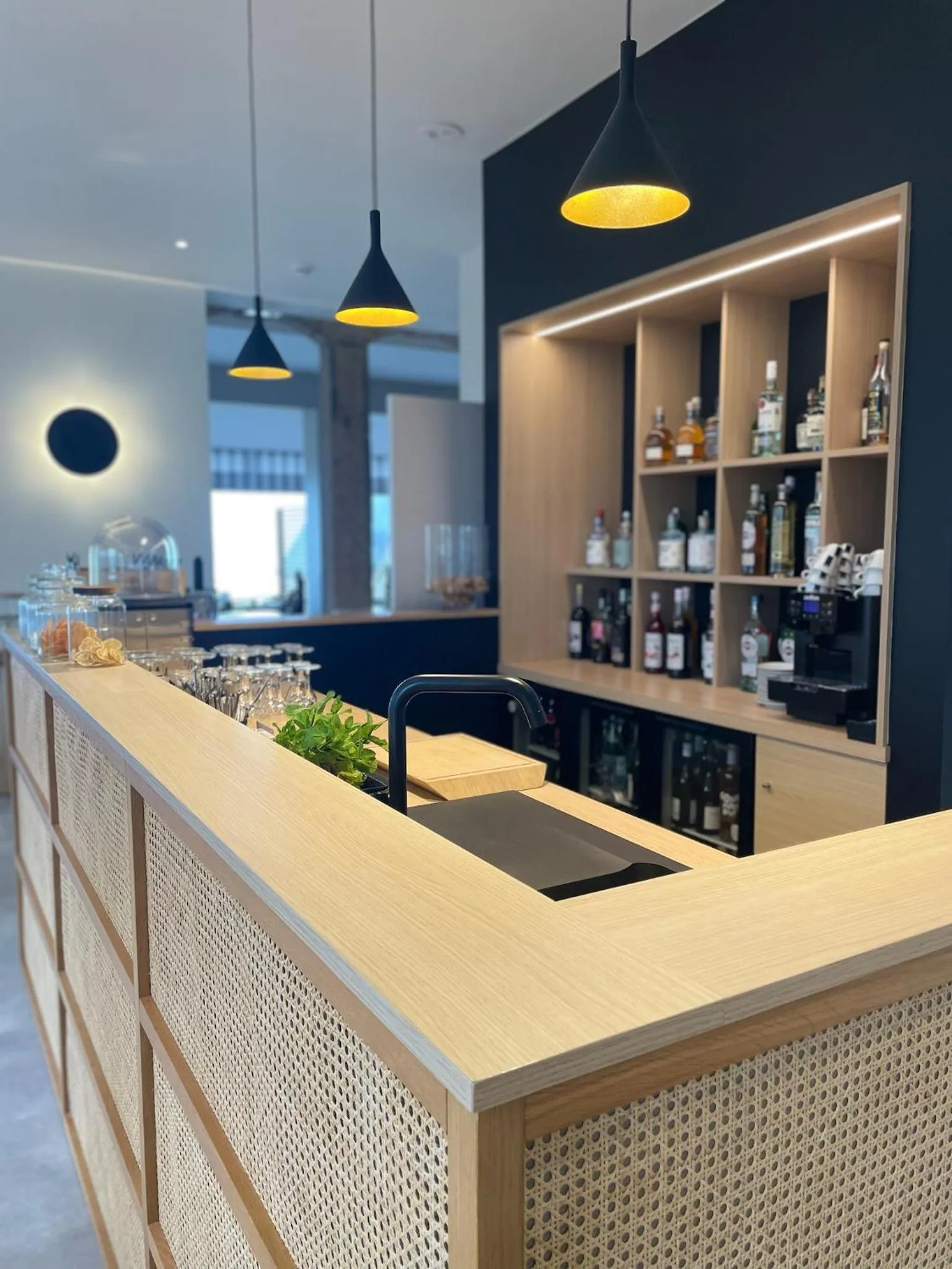 Lounge or bar in Hôtel Les Costans, The Originals Relais