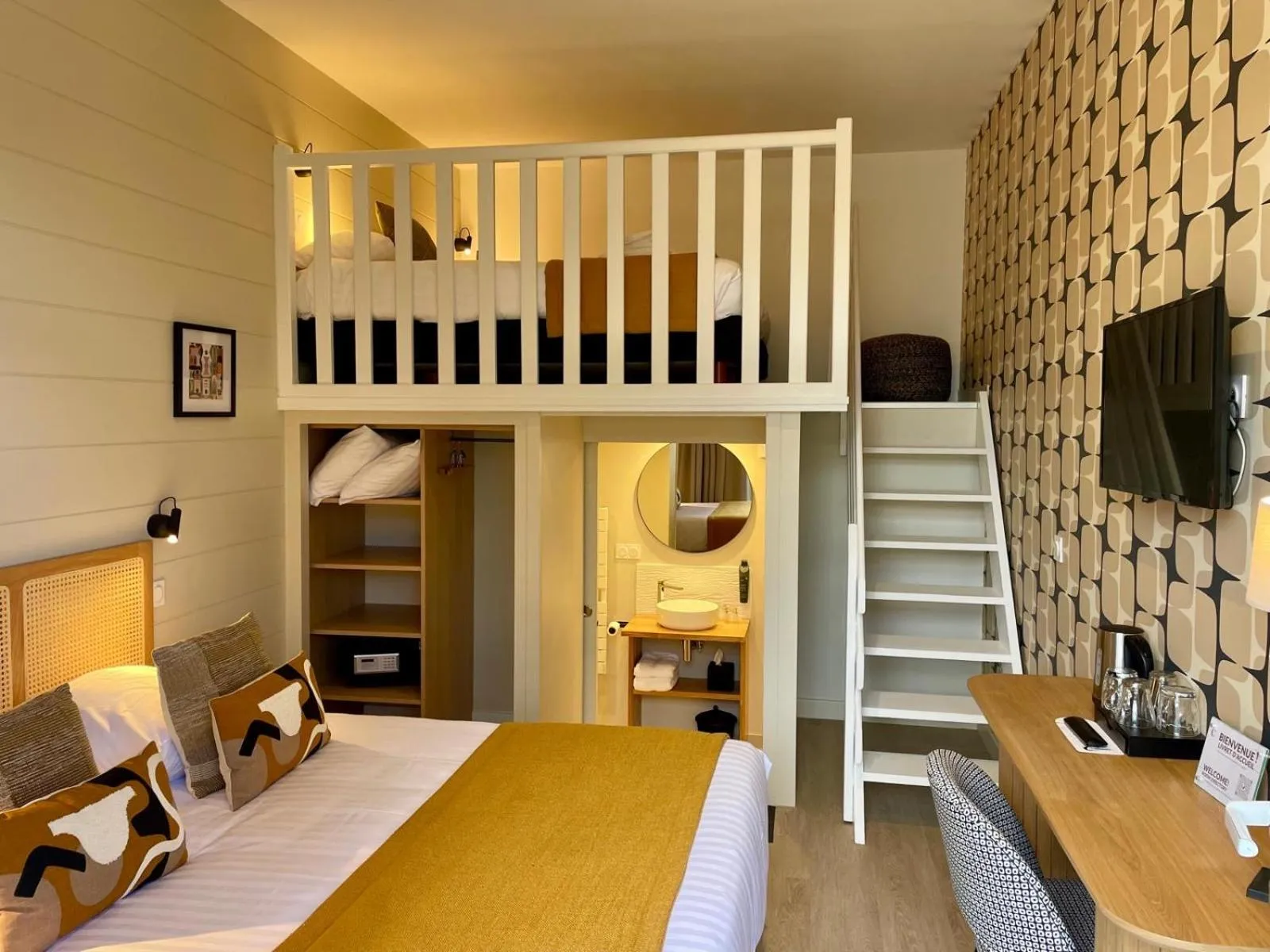 Bed in Hôtel Les Costans, The Originals Relais