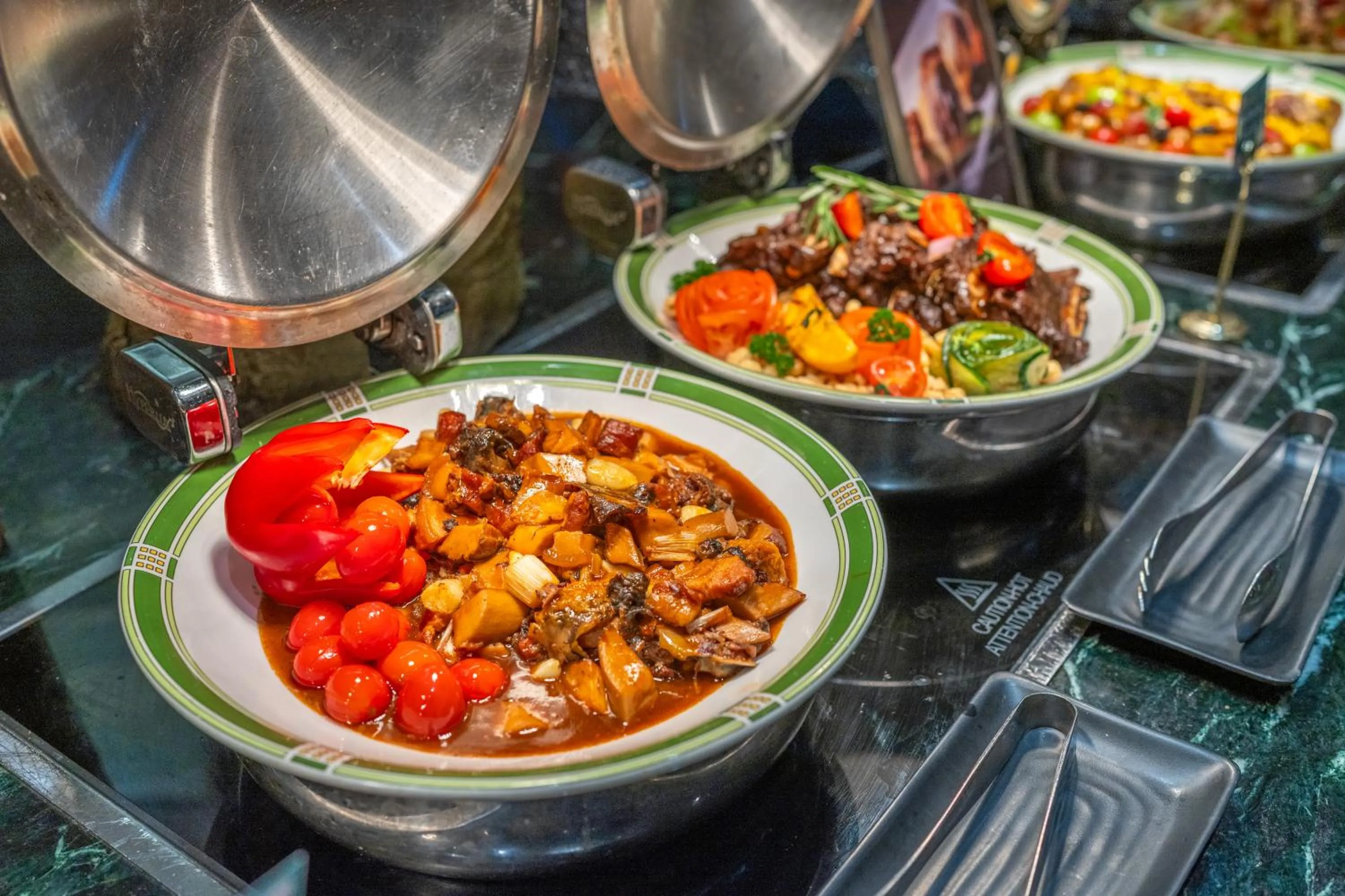 Restaurant/places to eat in Shangri-La Wuhan