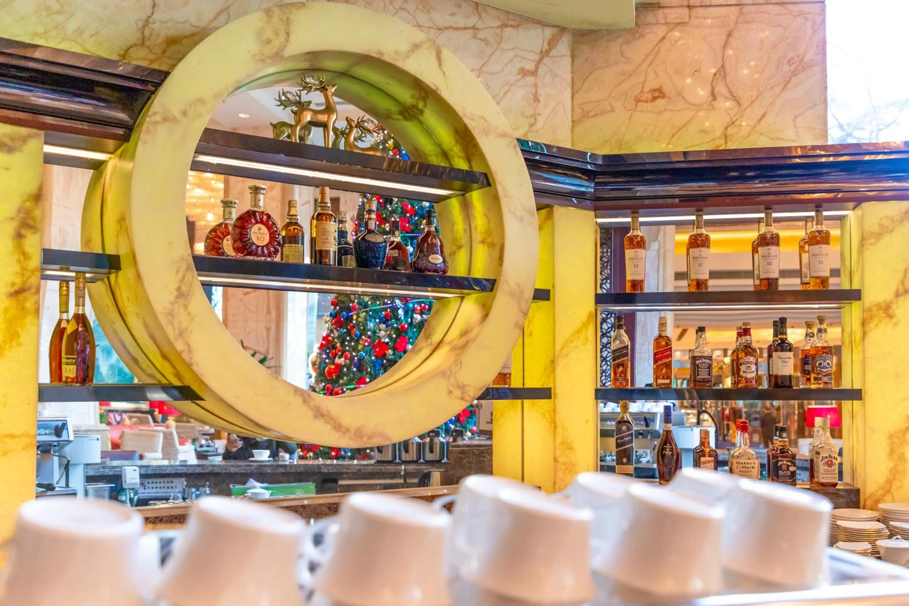 Restaurant/places to eat in Shangri-La Wuhan