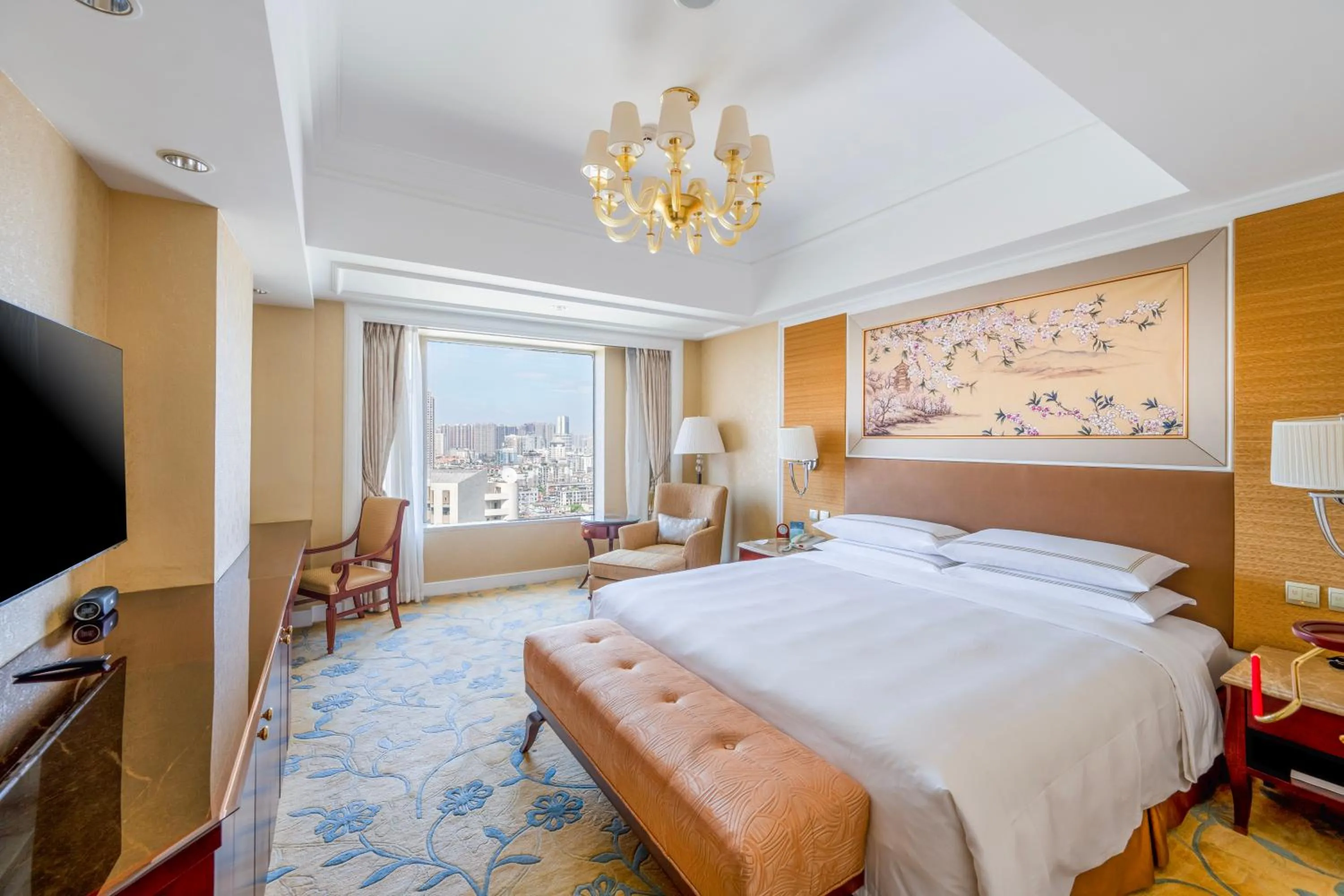 Bedroom, Bed in Shangri-La Wuhan