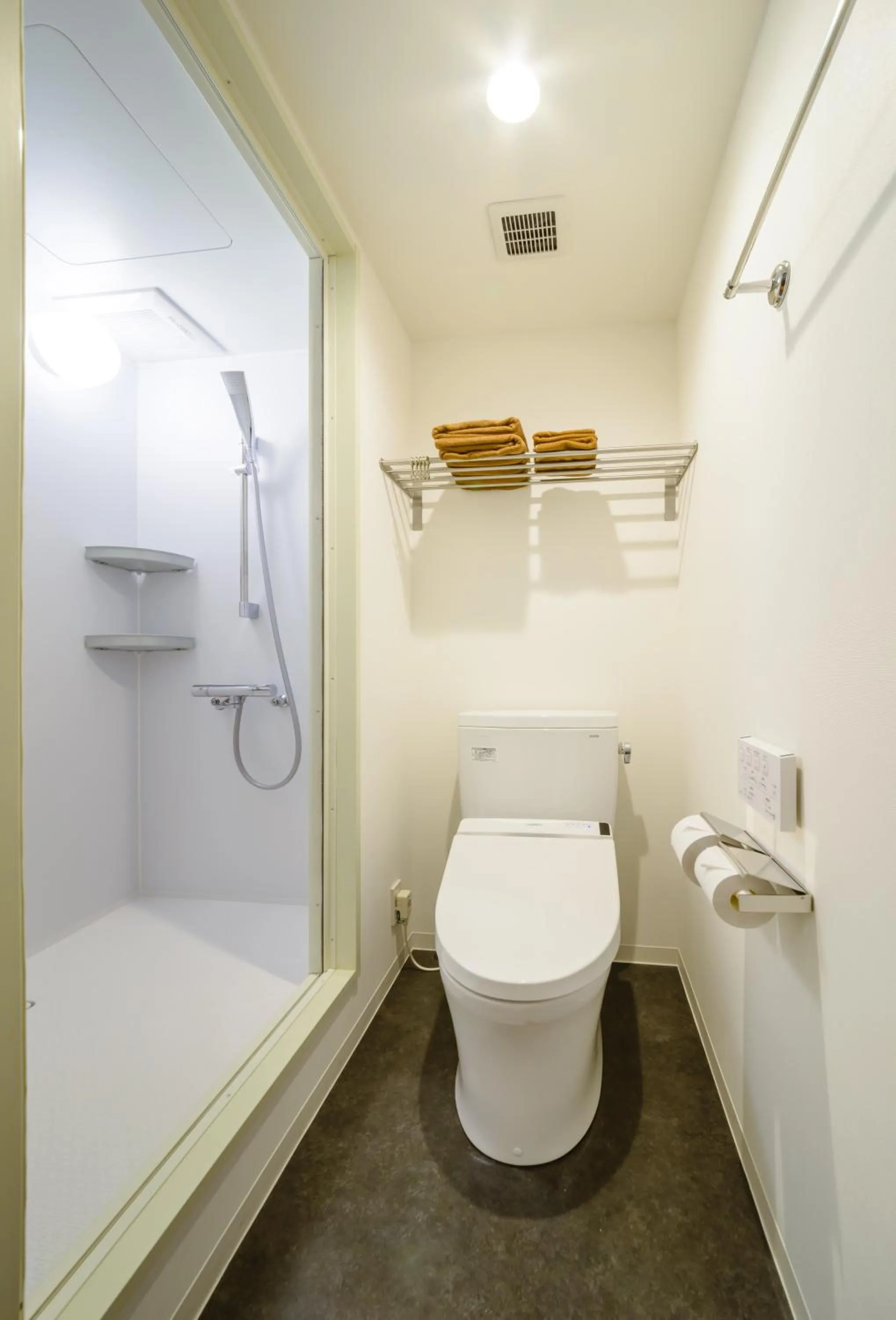 Bathroom in Kyoto Travellers Inn