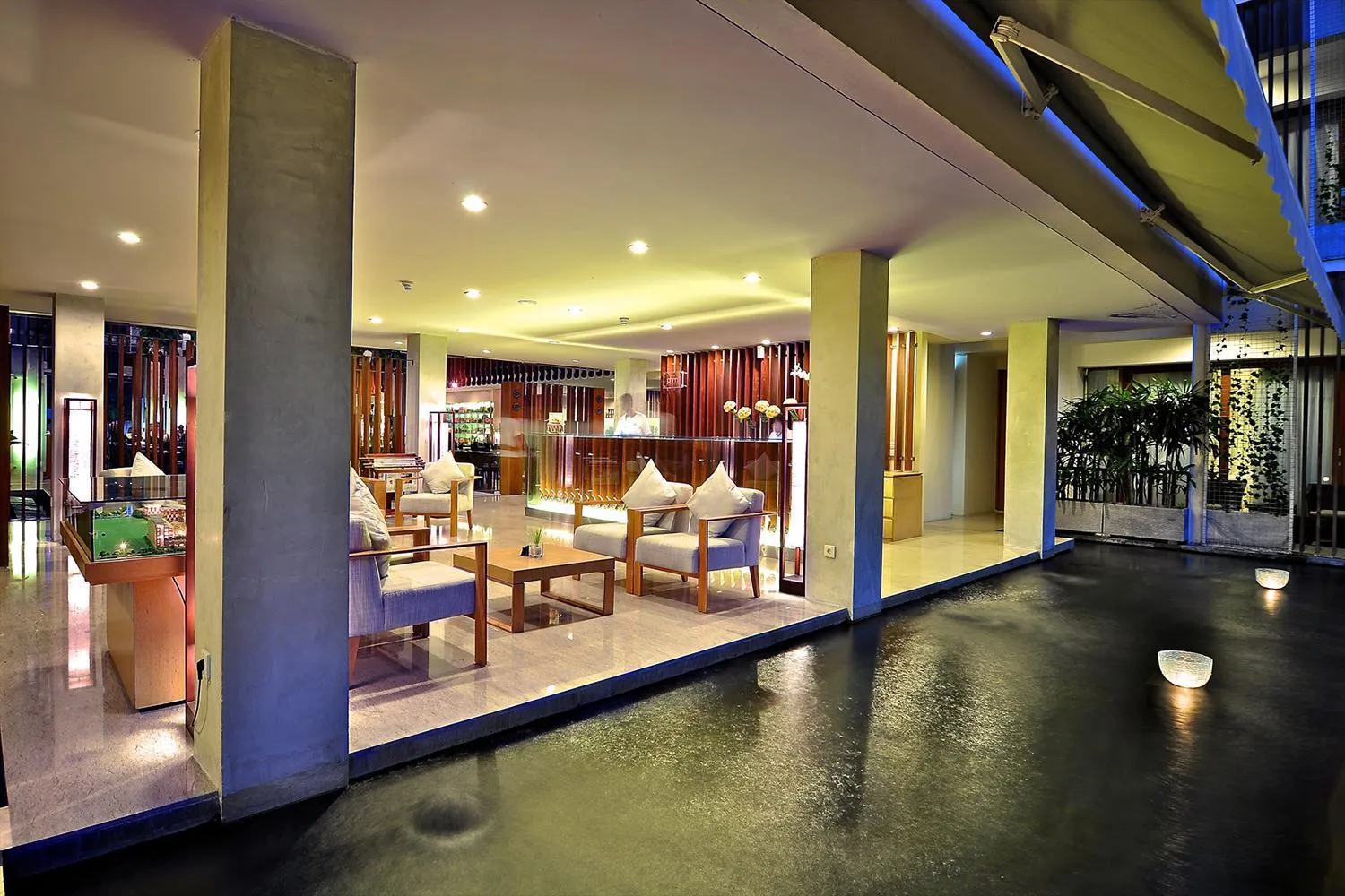 Lobby or reception in THE HAVEN Bali Seminyak