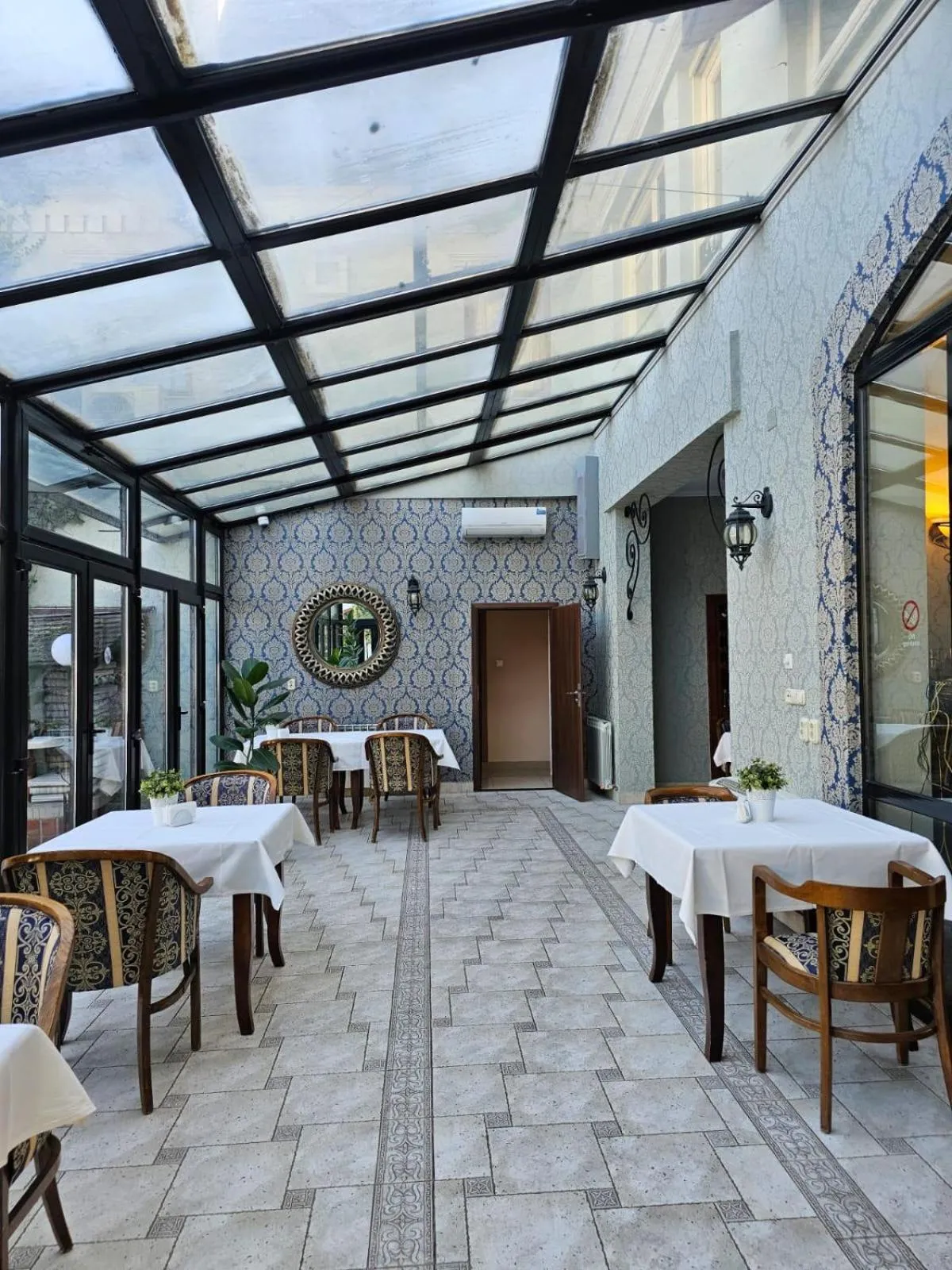 Restaurant/places to eat in The Elite - Oradea's Legendary Hotel