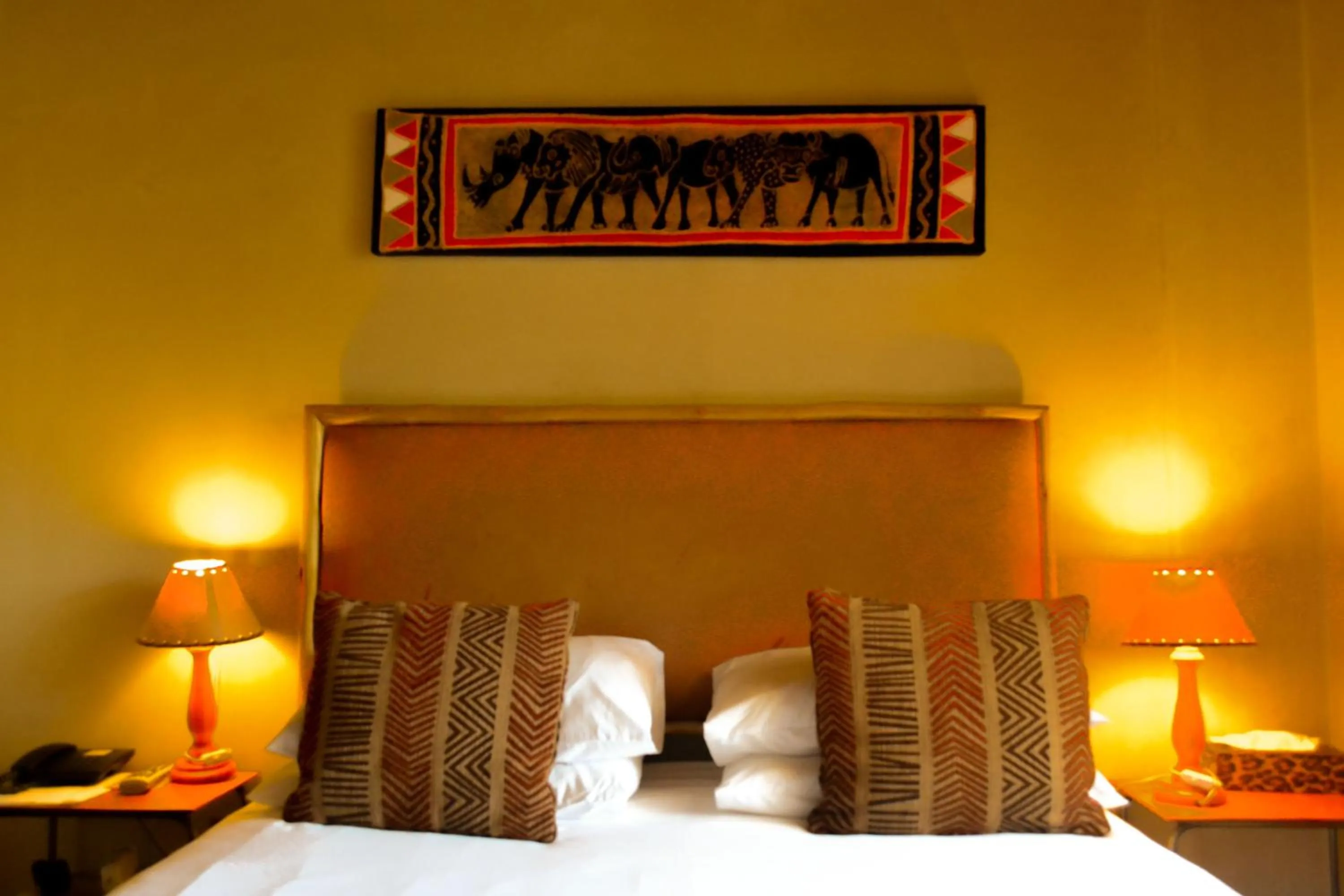 Bedroom, Bed in iKhaya Lodge