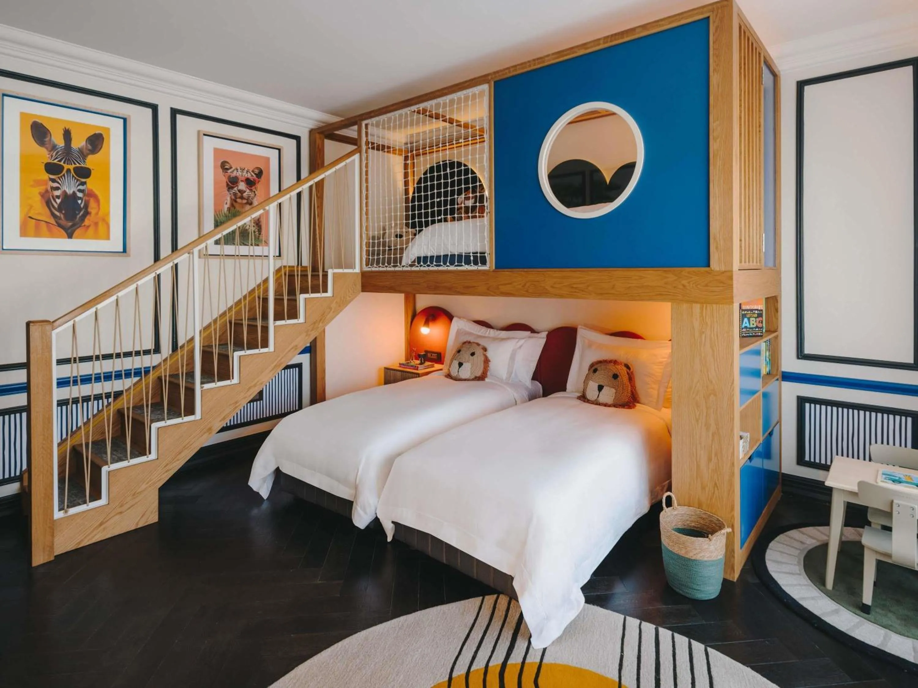 Bedroom, Bed in Cape Grace, A Fairmont Managed Hotel