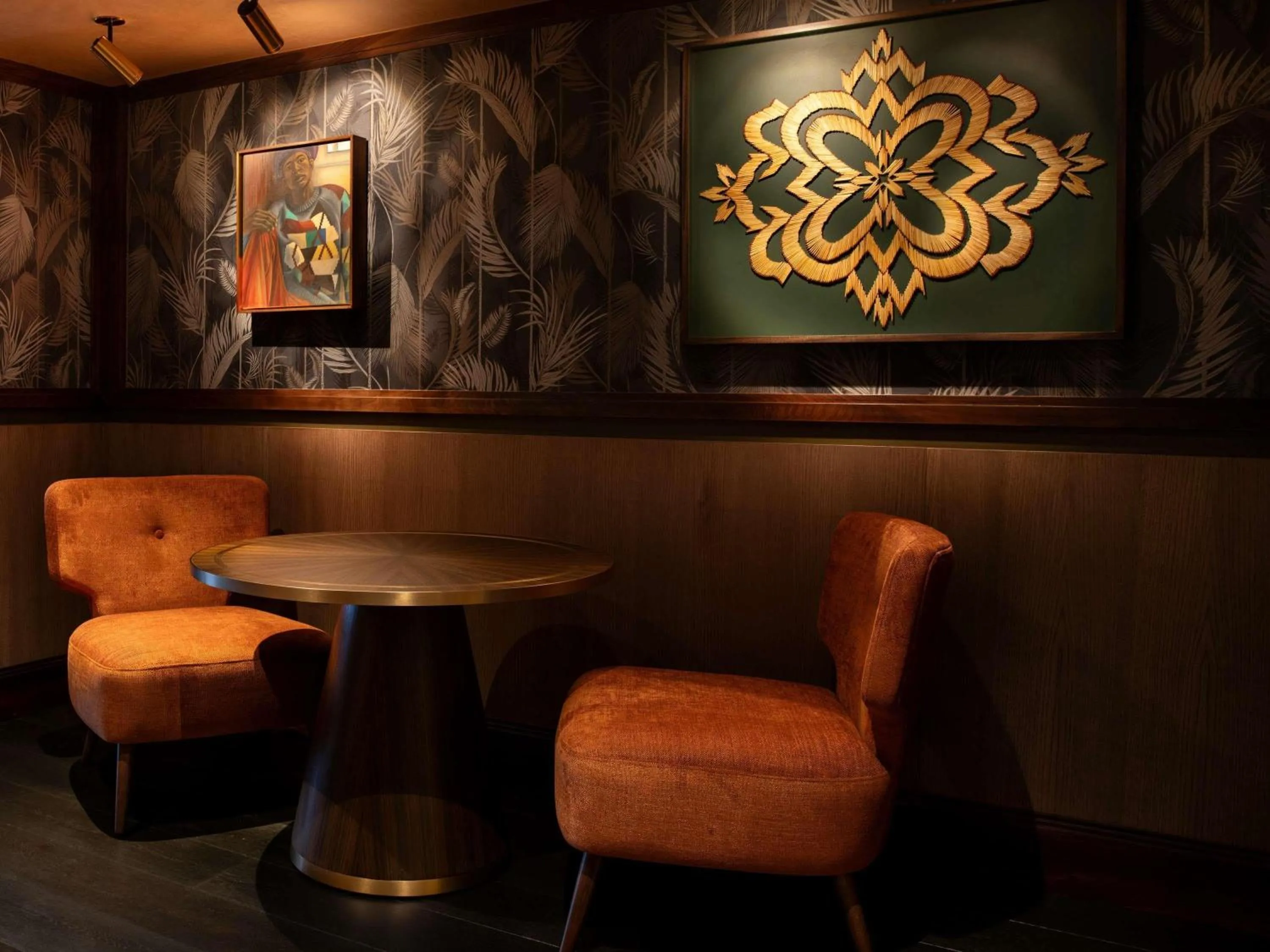 Lounge or bar in Cape Grace, A Fairmont Managed Hotel