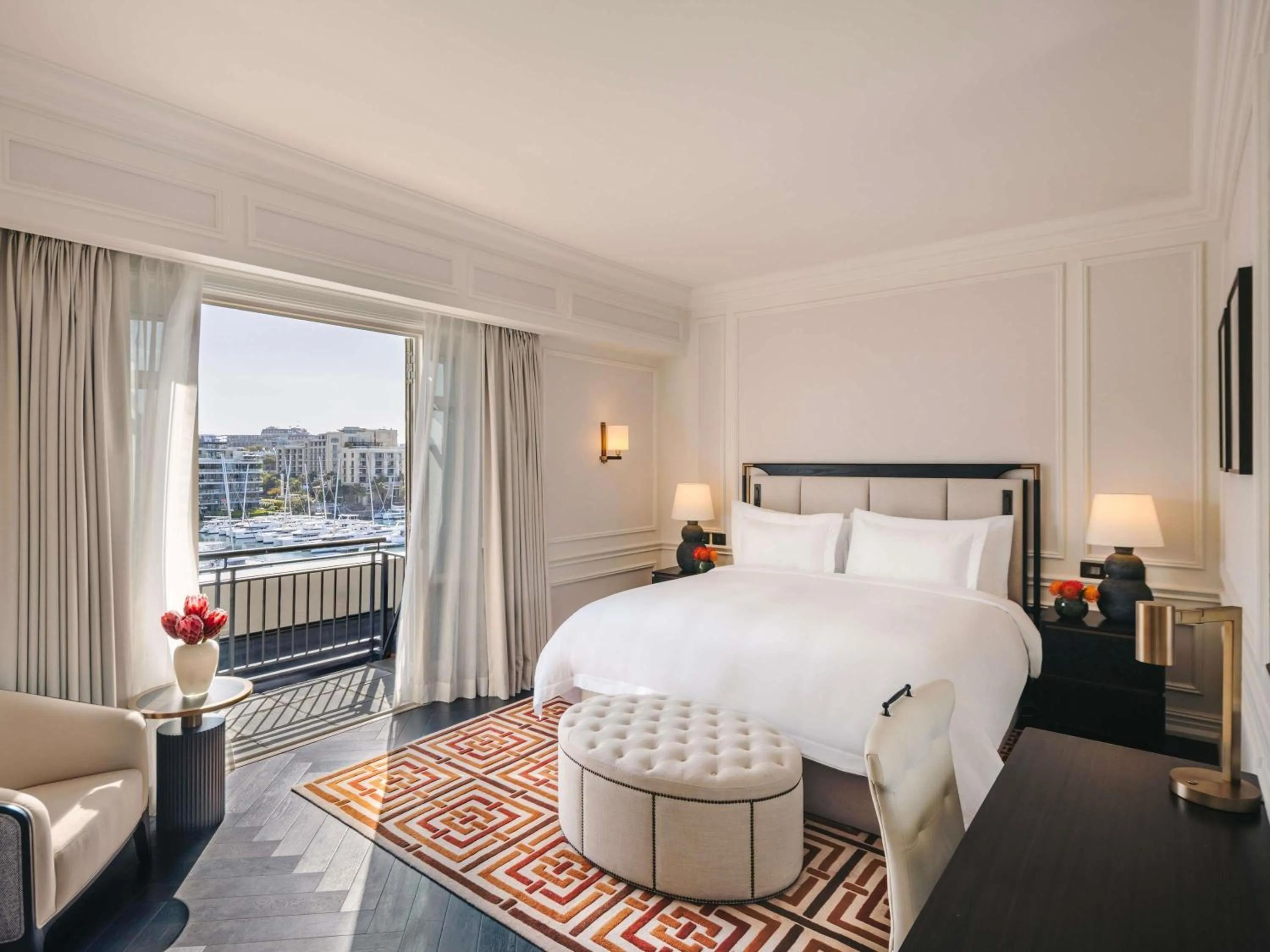 Bedroom, Bed in Cape Grace, A Fairmont Managed Hotel