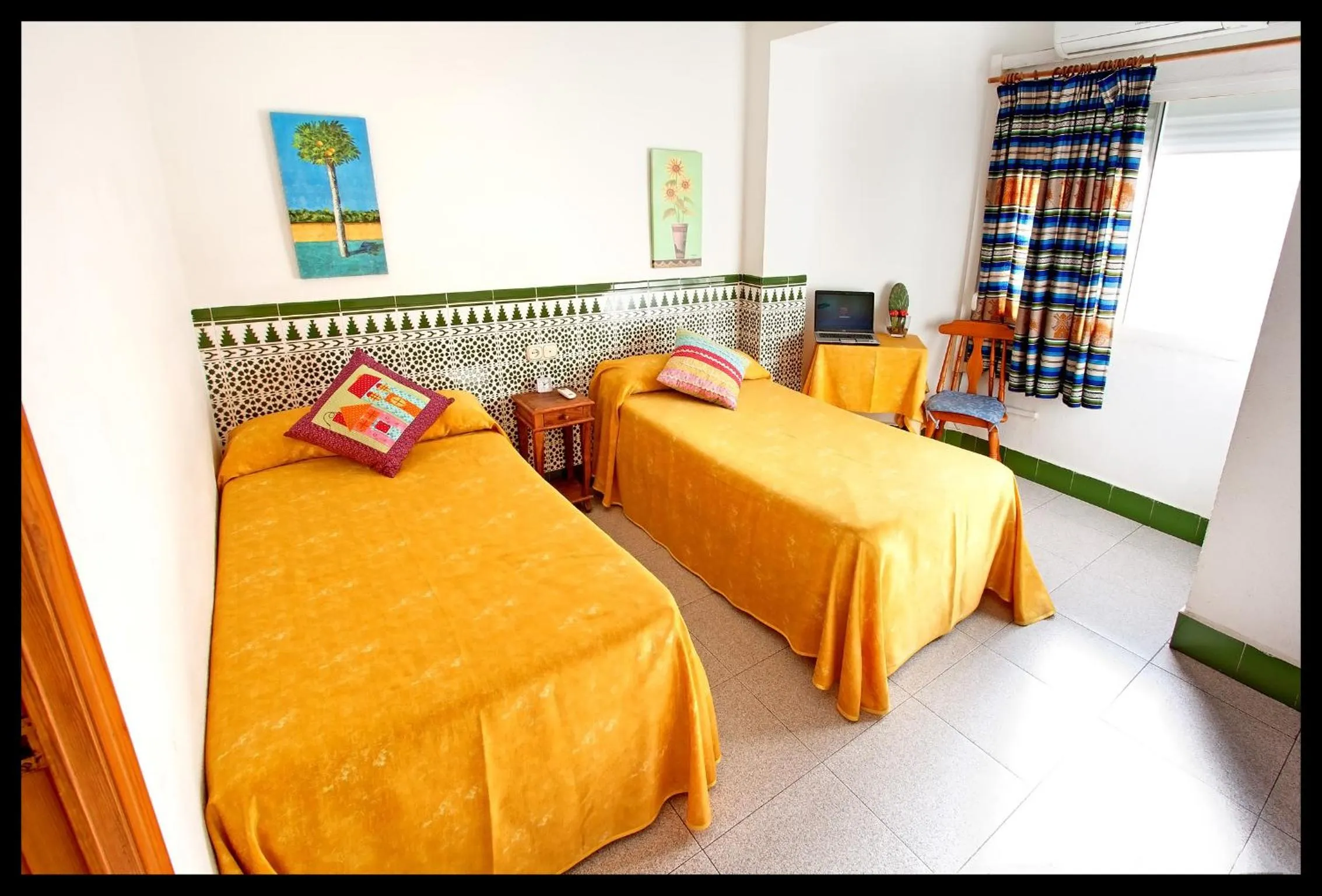 Photo of the whole room, Bed in Hostal Estación
