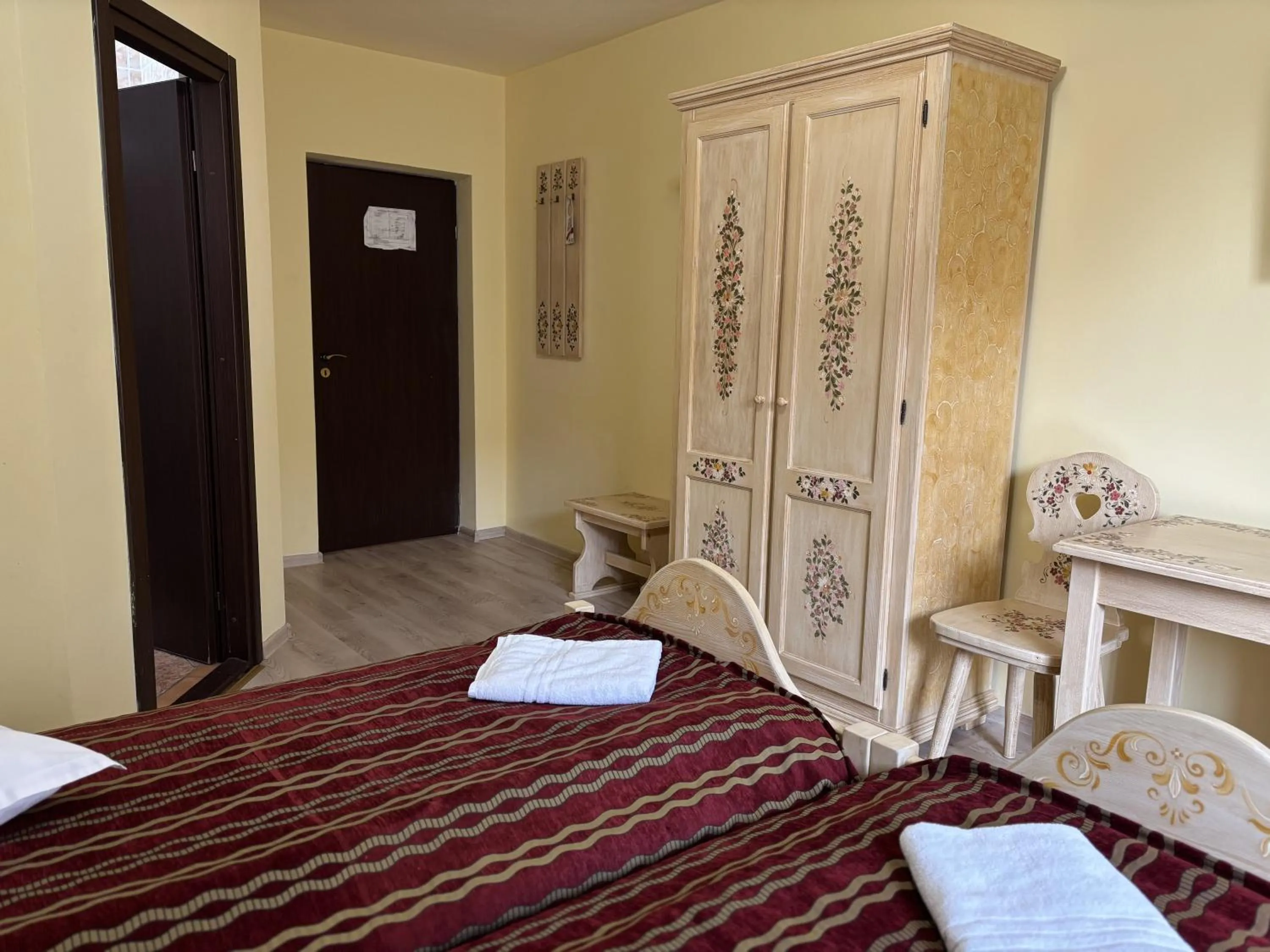 Photo of the whole room, Bed in Casa Bazna