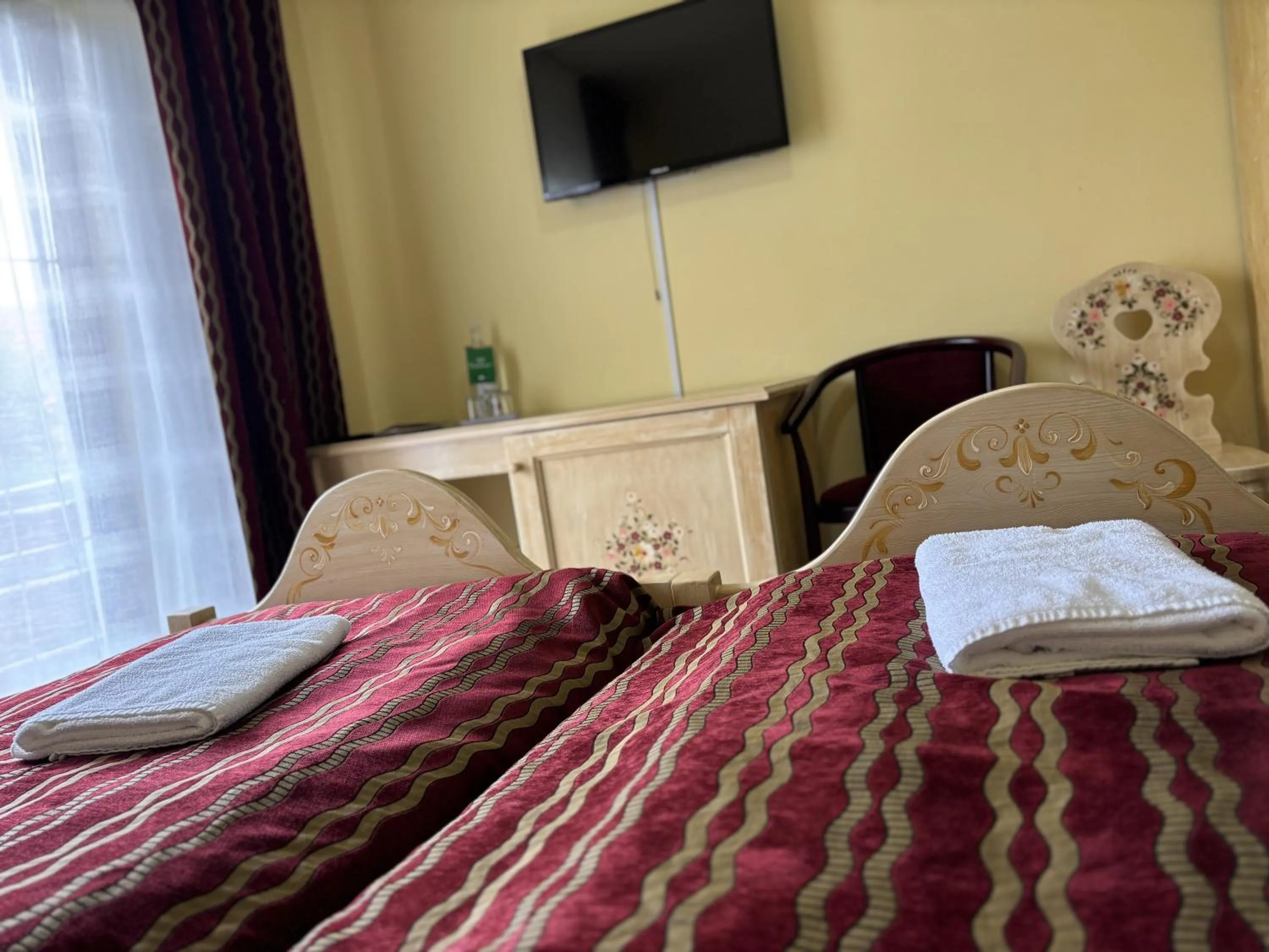 Photo of the whole room, Bed in Casa Bazna