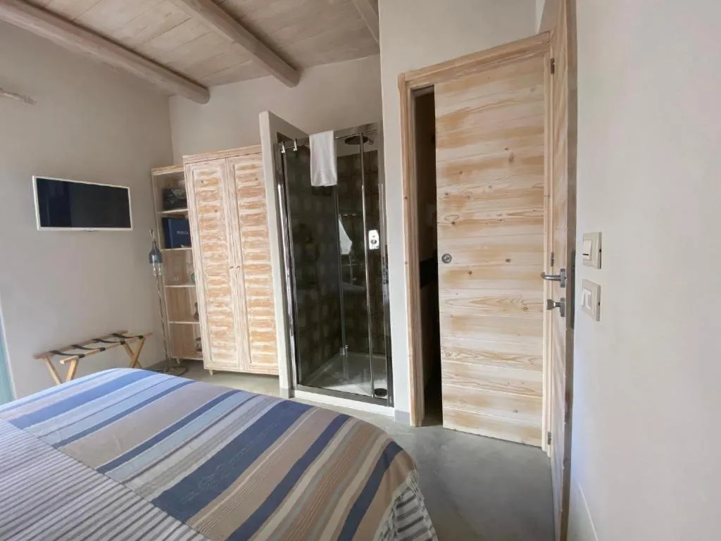 Shower, Bed in Trame - La Naca sul Porto