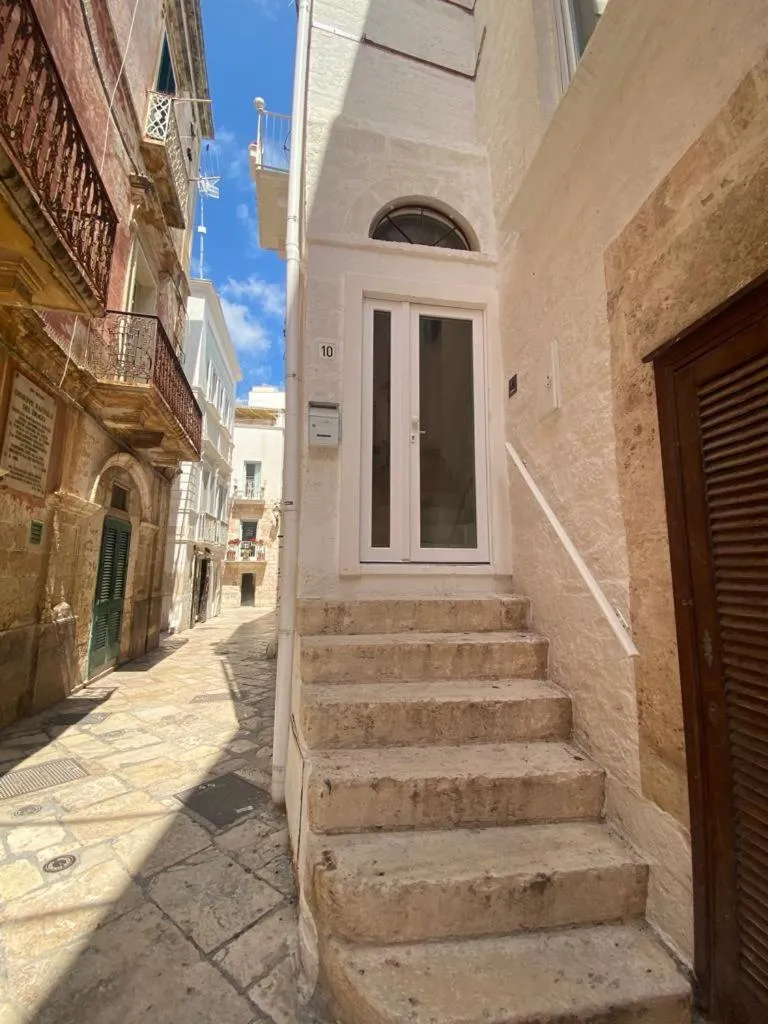 Property building in Trame - La Naca sul Porto
