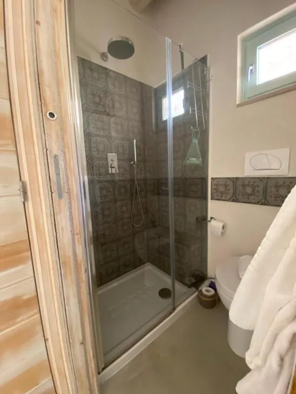 Shower in Trame - La Naca sul Porto