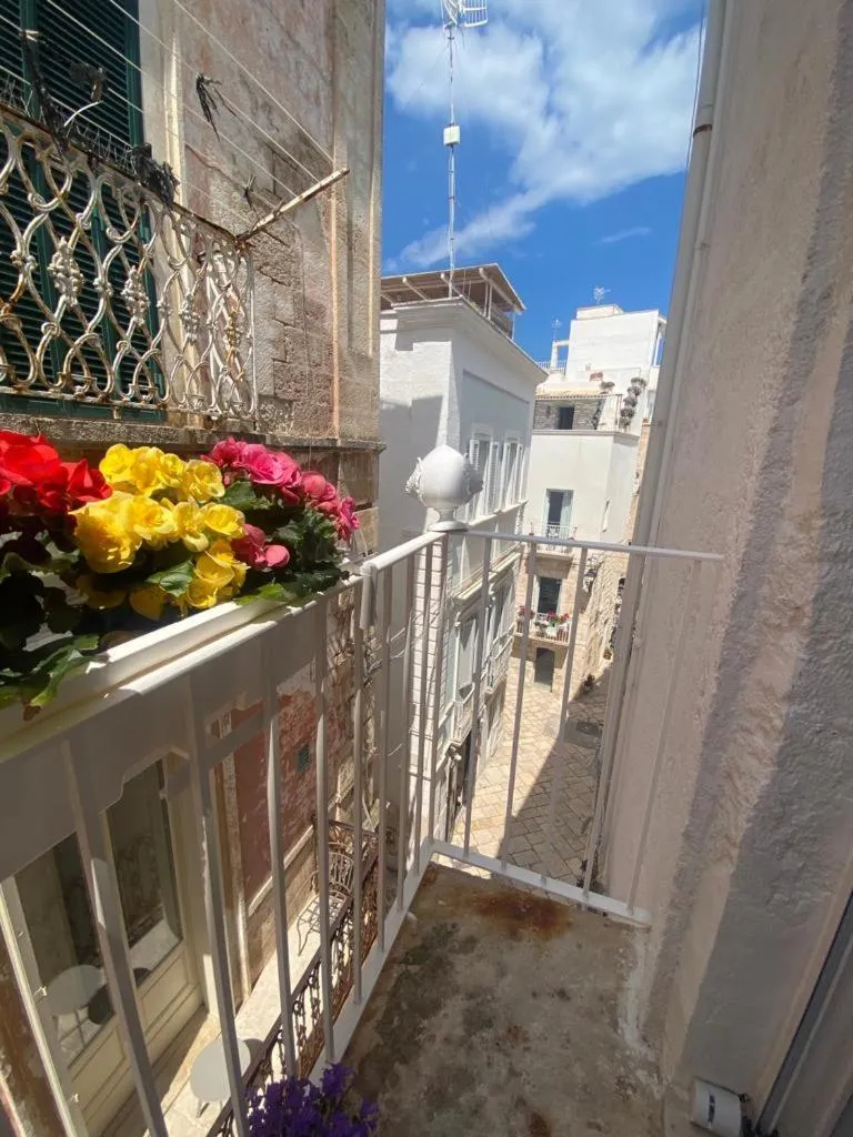 Property building in Trame - La Naca sul Porto