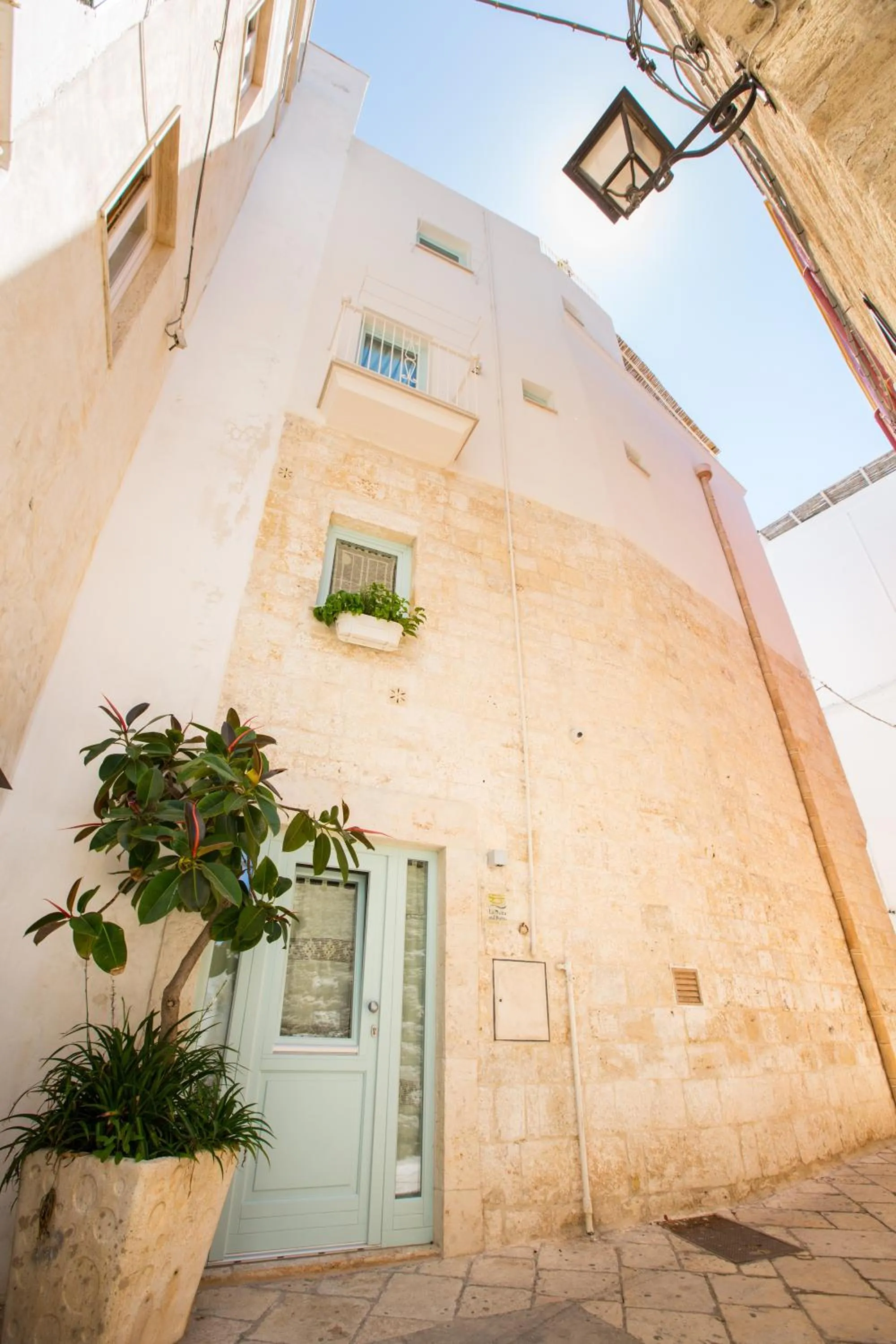 Property building in Trame - La Naca sul Porto