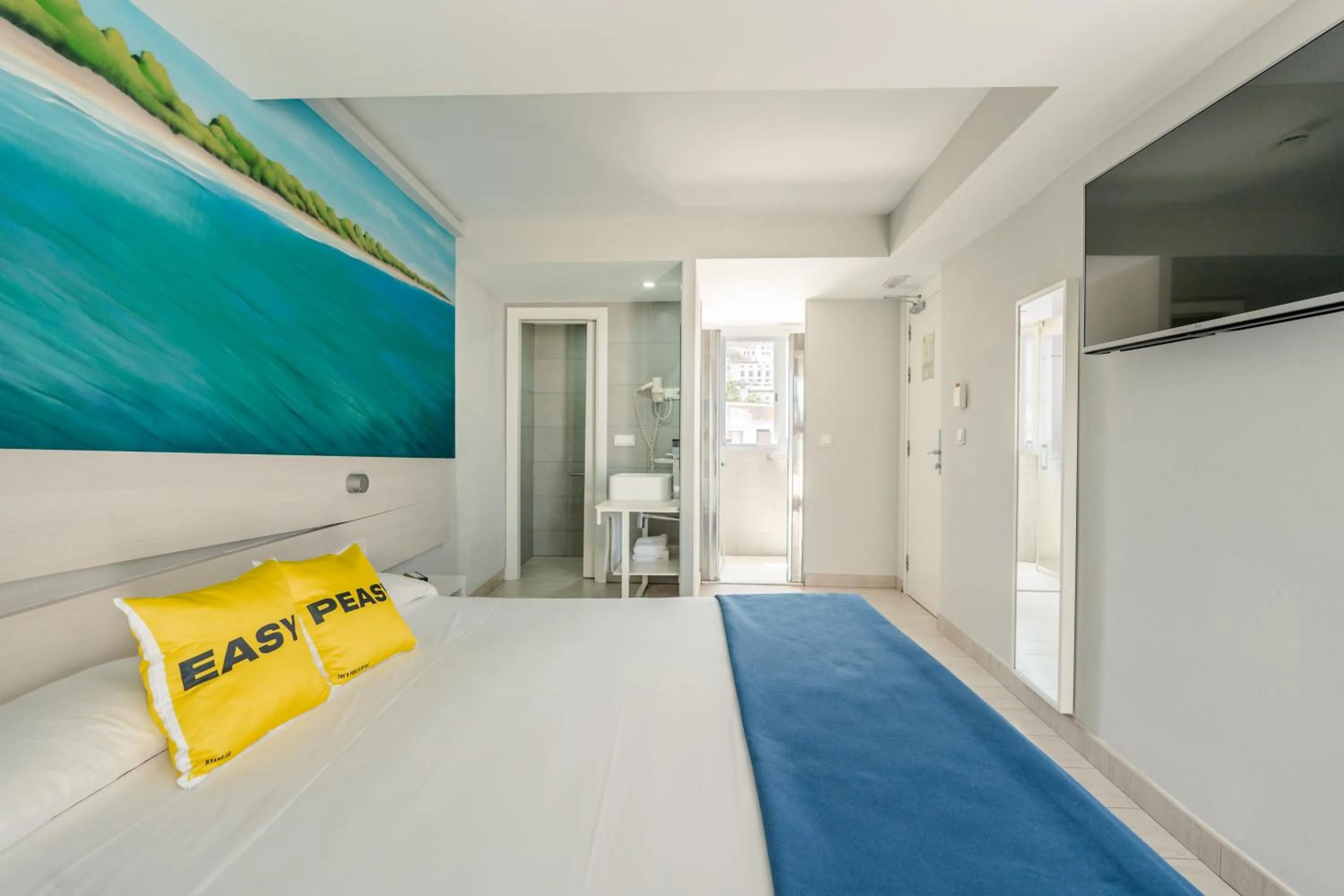 Bed in Ryans La Marina