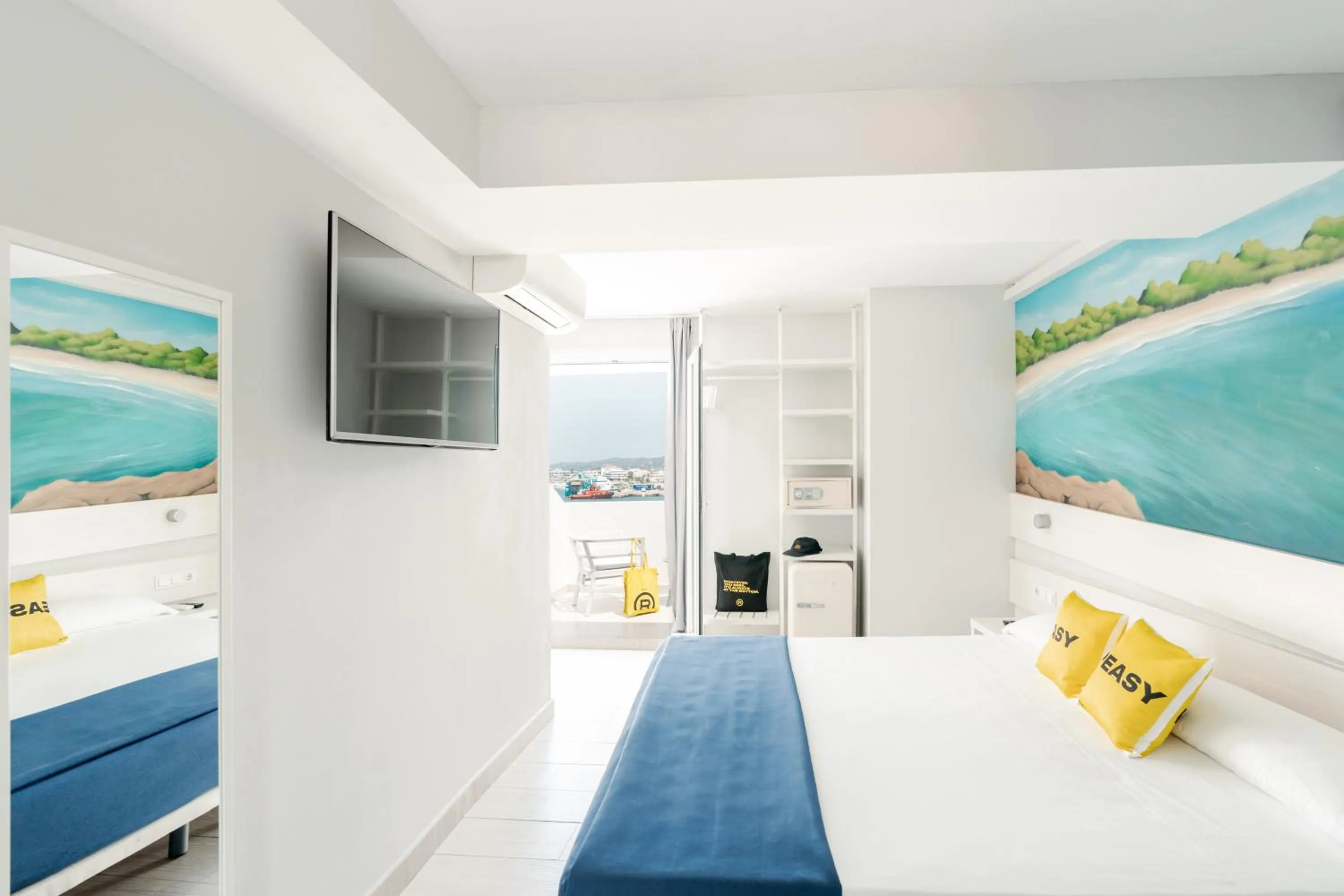 Bed in Ryans La Marina