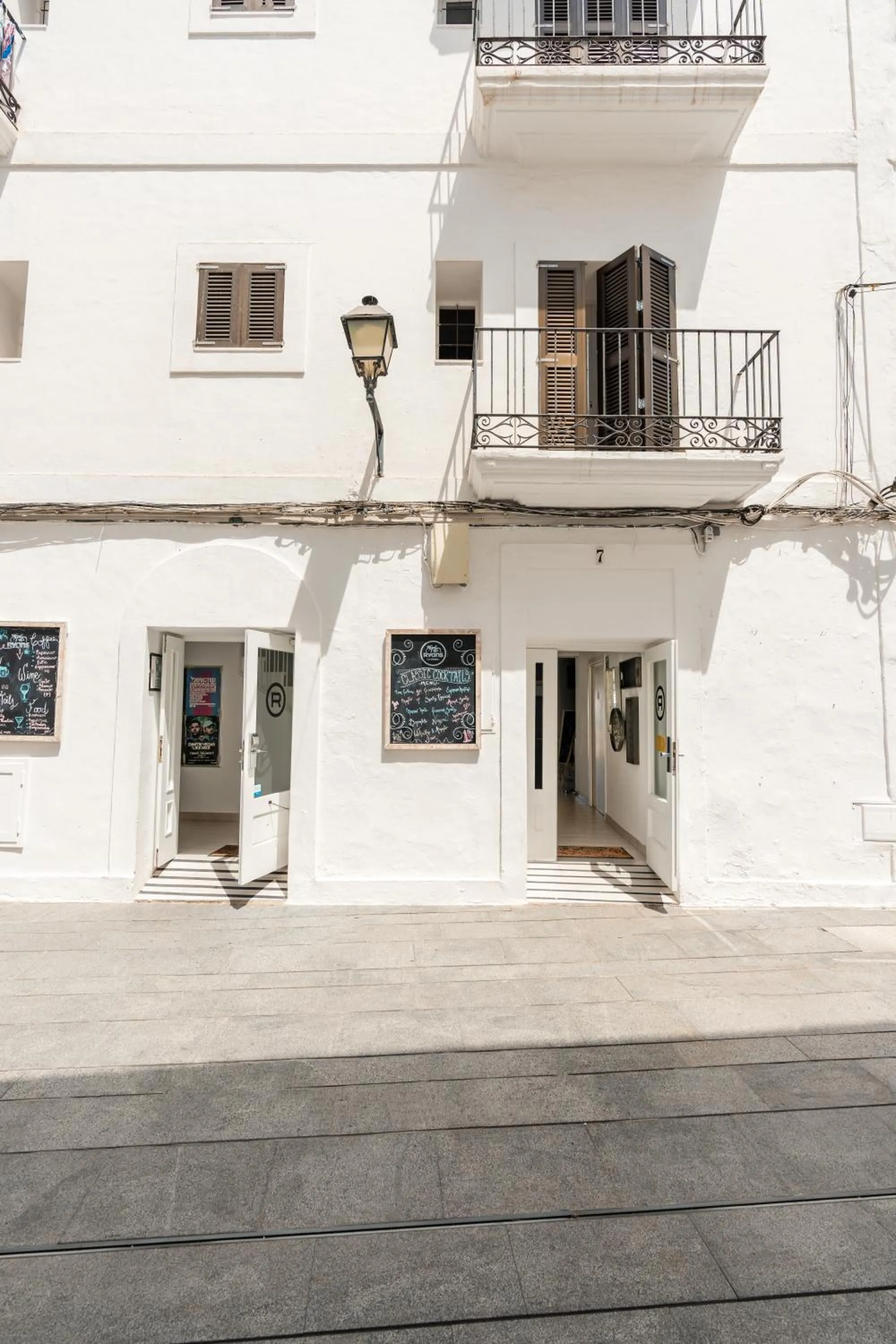 Property building in Ryans La Marina