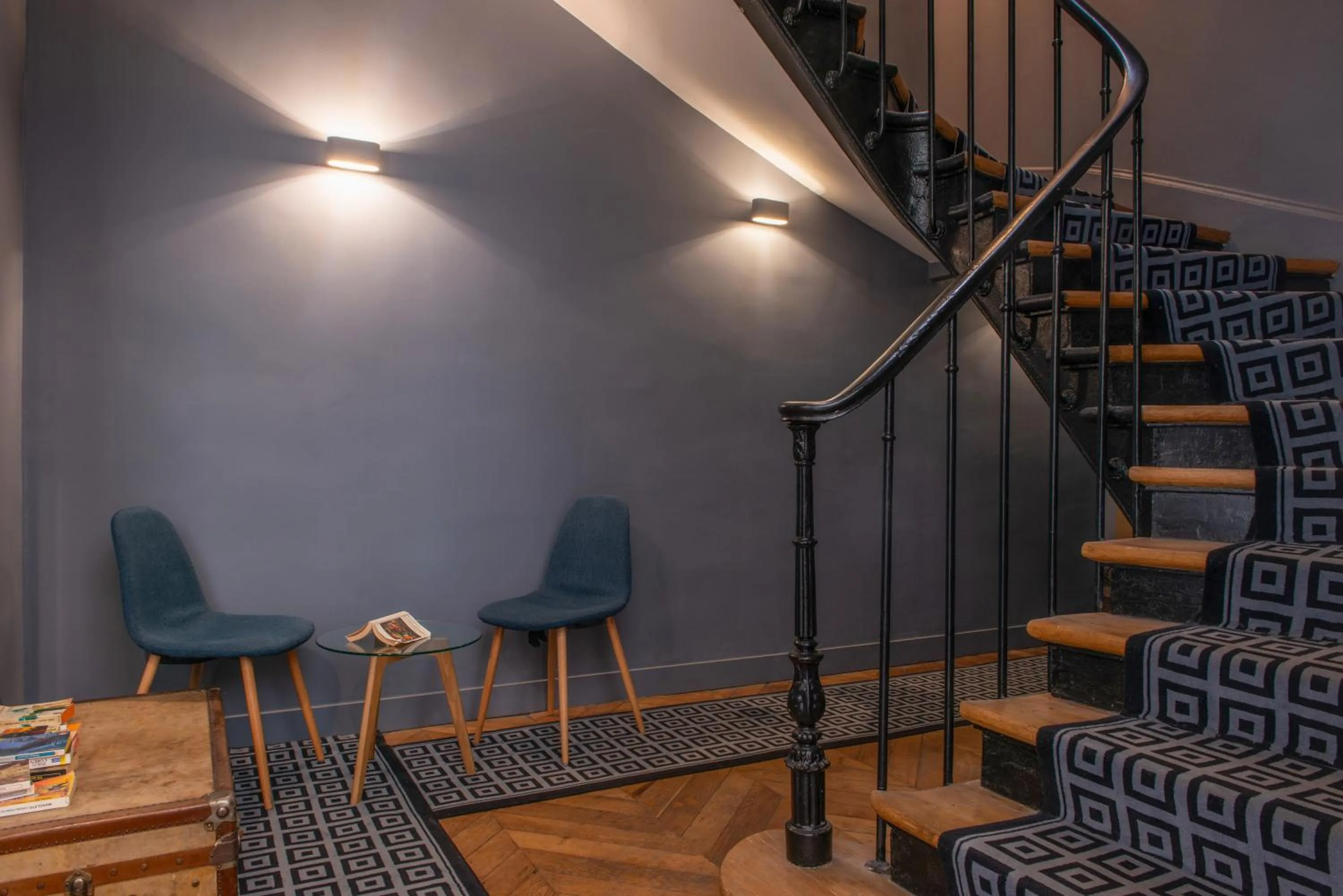 Lobby or reception in Hôtel Helzear Etoile