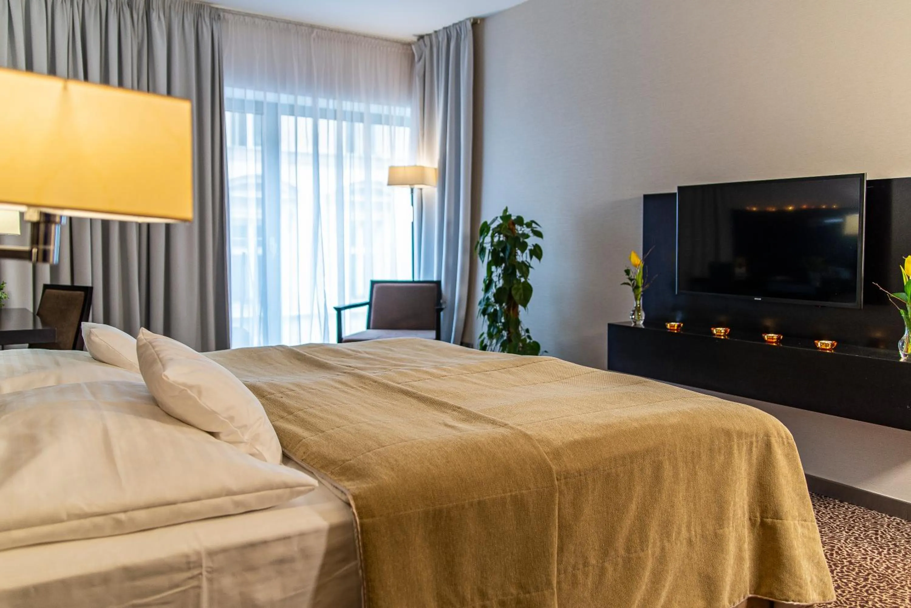 Photo of the whole room, Bed in Hotel Avance