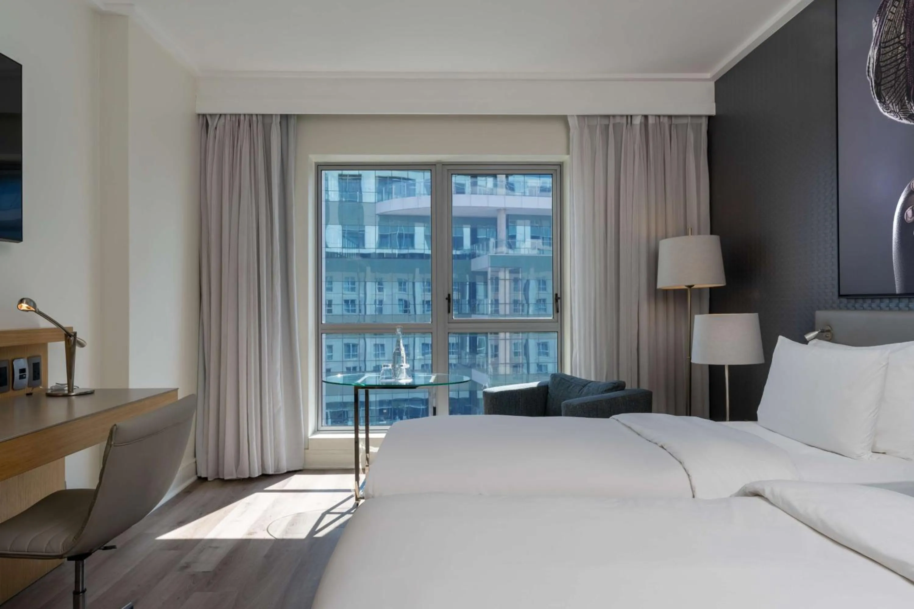 Bedroom, Bed in Radisson Blu Gautrain Hotel, Sandton Johannesburg