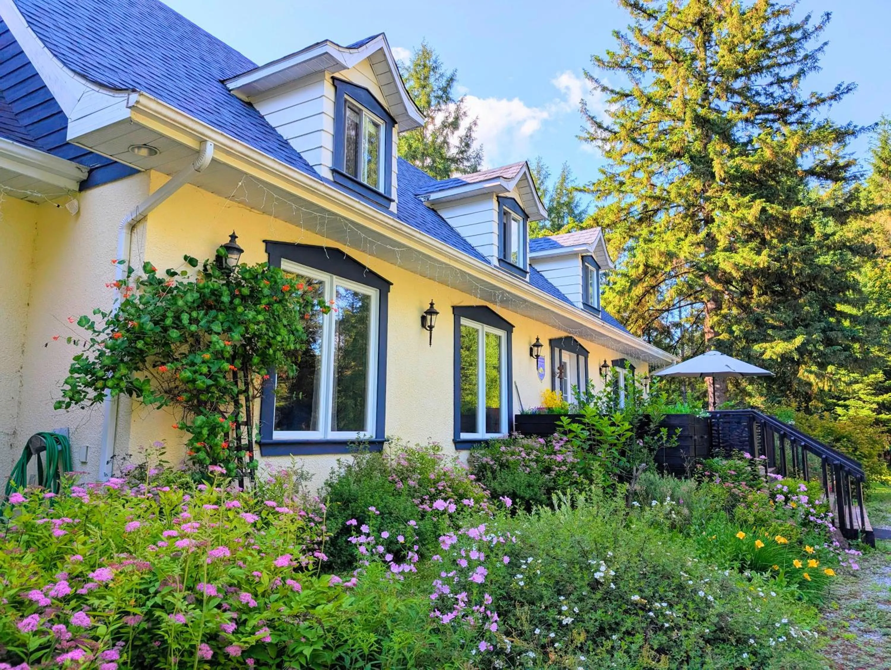 Property building in La Tremblante