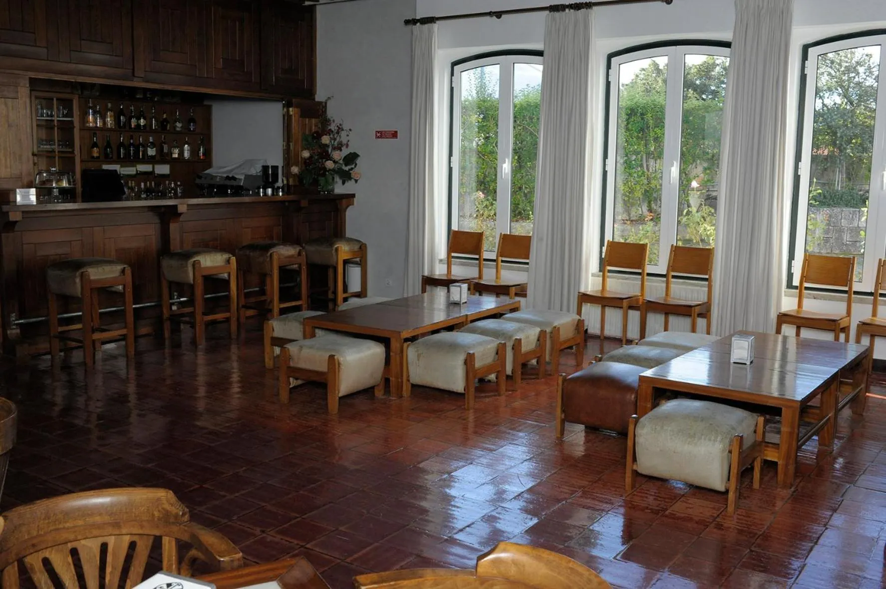 Lounge or bar in Hotel Irmãs Dominicanas - Fátima by Flagworld Hotels