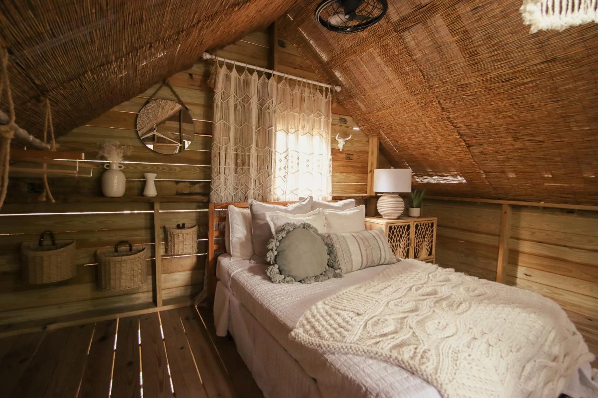Decorative detail, Bed in Hacienda Tres Casitas