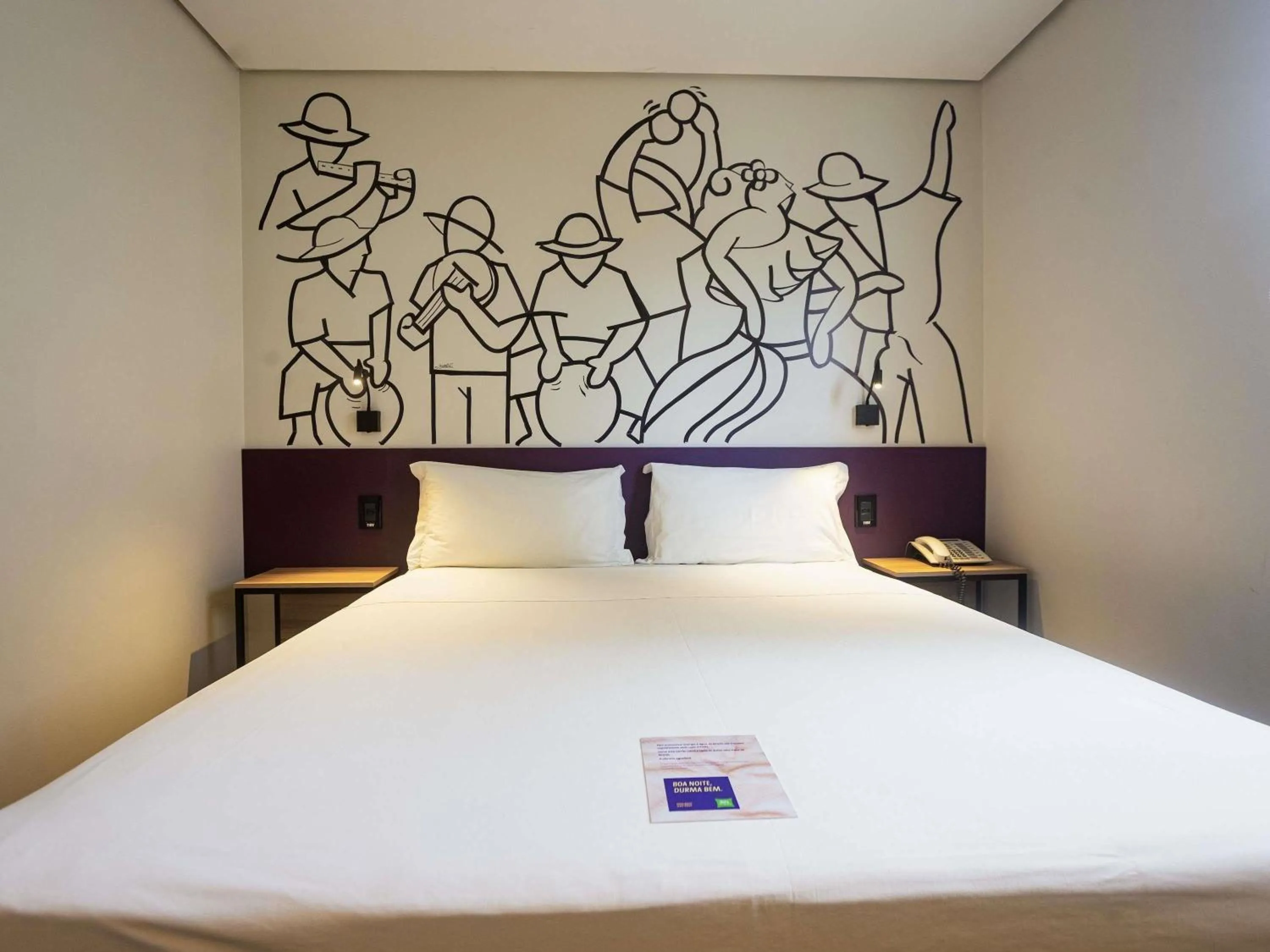 Bedroom, Bed in ibis Styles Belem Nazare