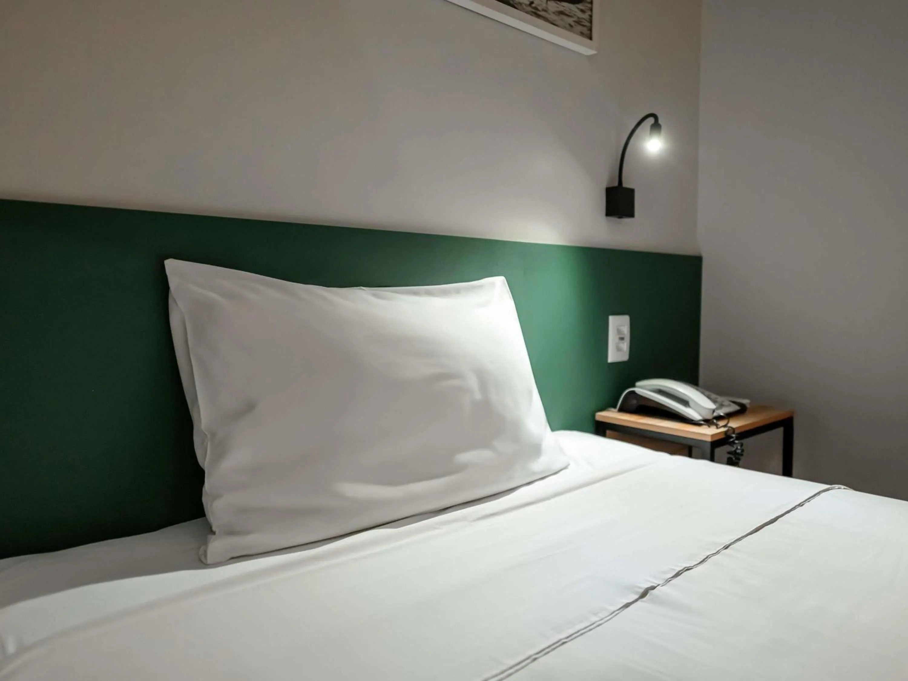 Bedroom, Bed in ibis Styles Belem Nazare