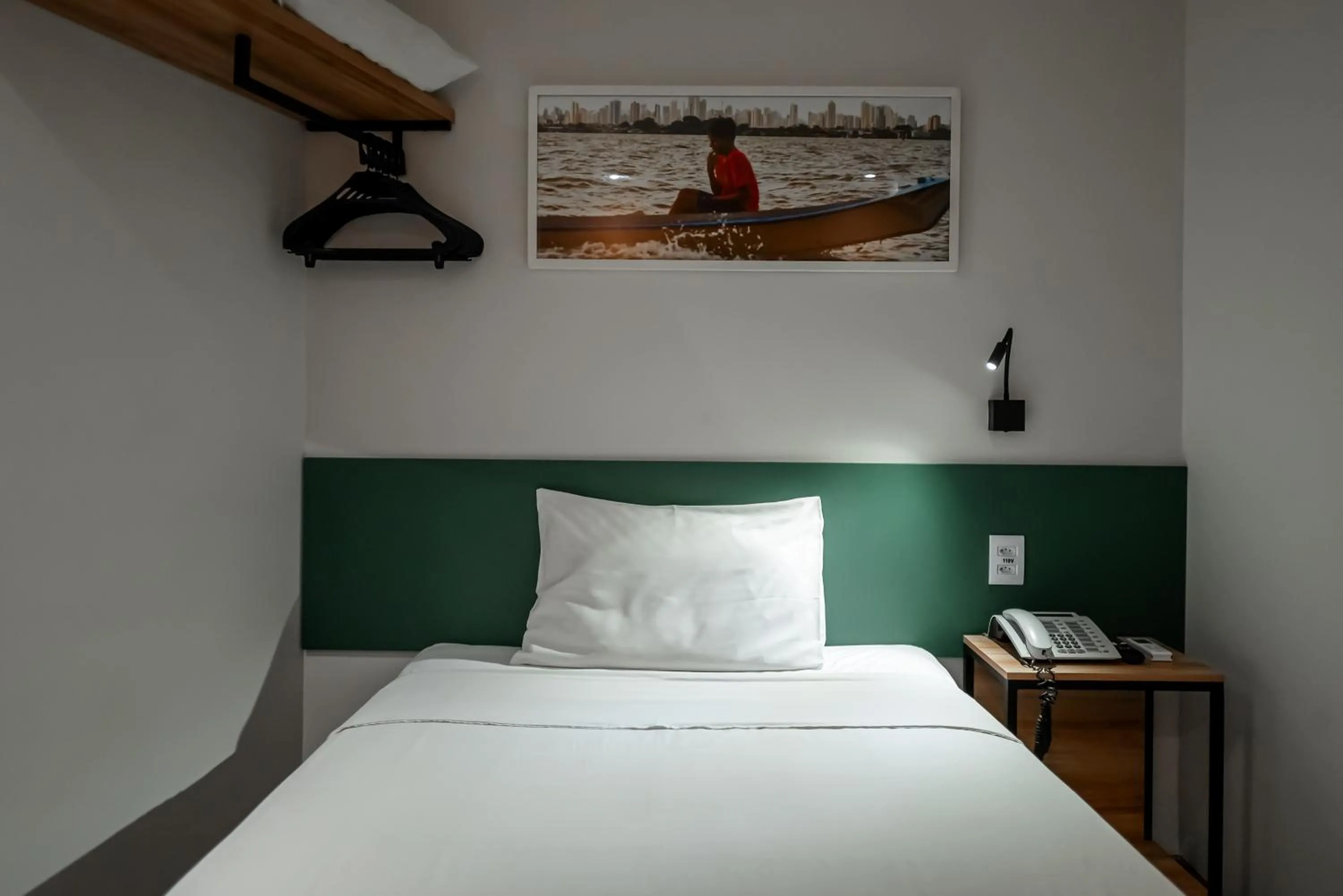 Bedroom, Bed in ibis Styles Belem Nazare