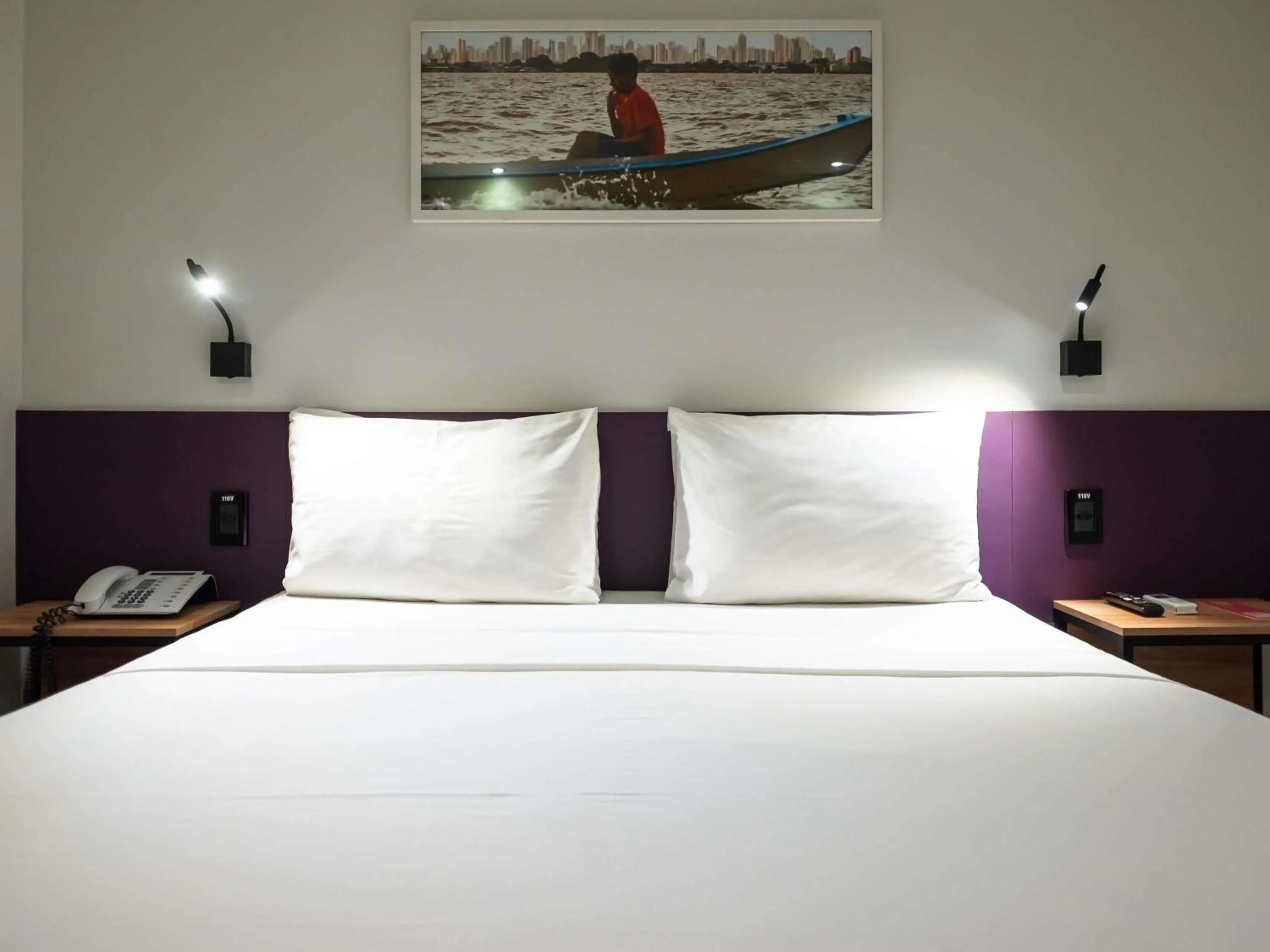 Bedroom, Bed in ibis Styles Belem Nazare