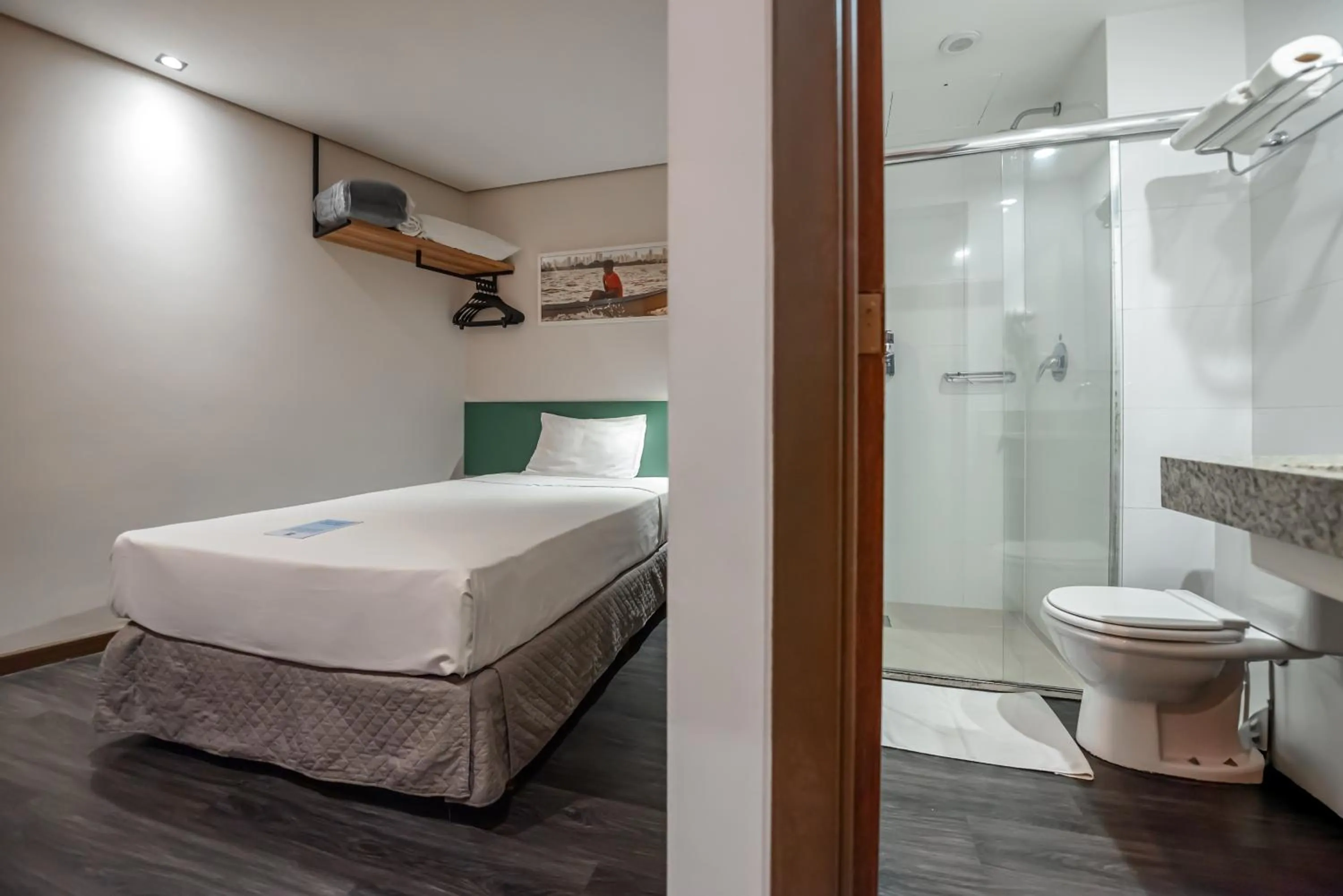 Bedroom in ibis Styles Belem Nazare